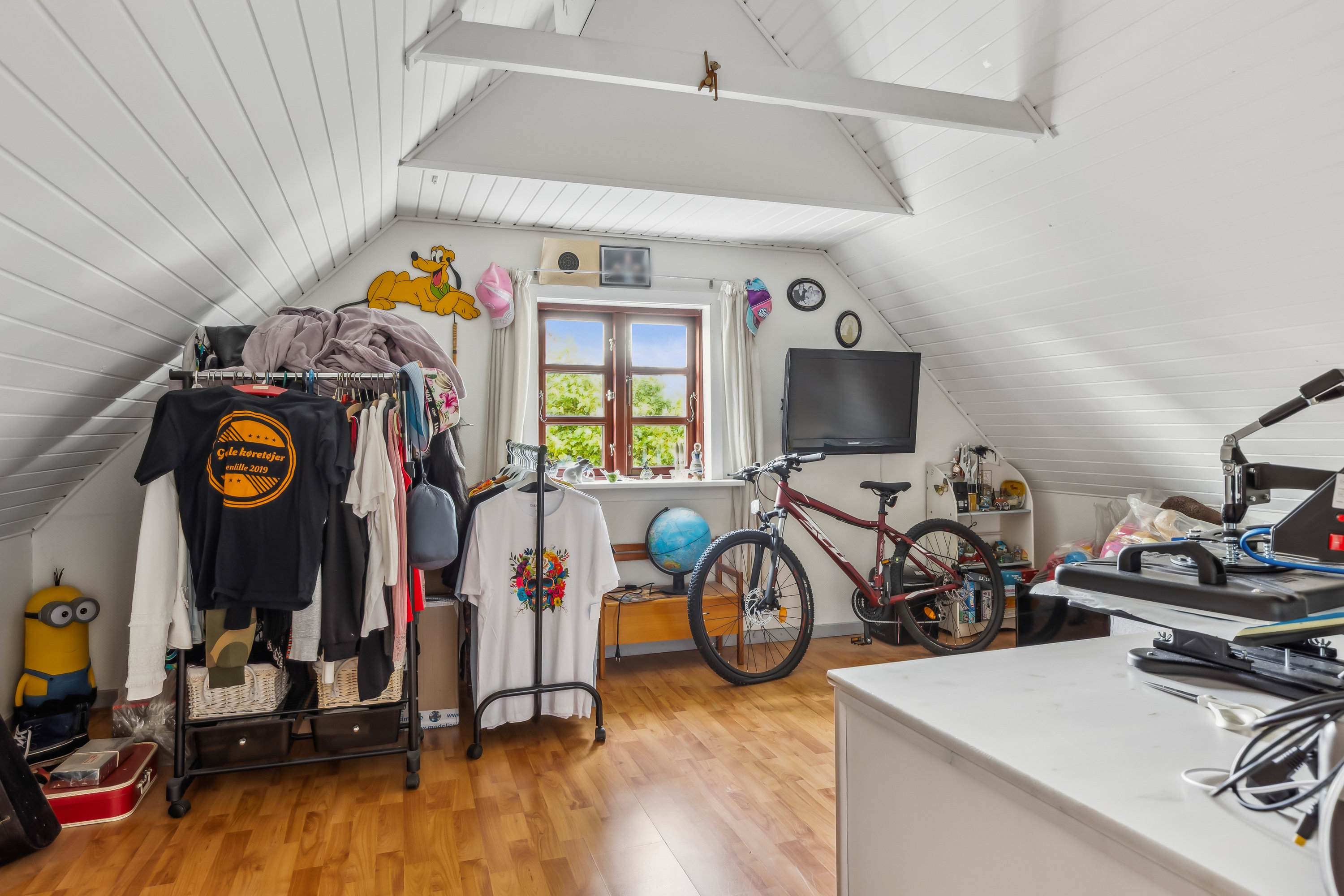 Fremhævet værelse billede i fuldskærmstilstand. Billede af Ostrupvej 3, 4295 Stenlille