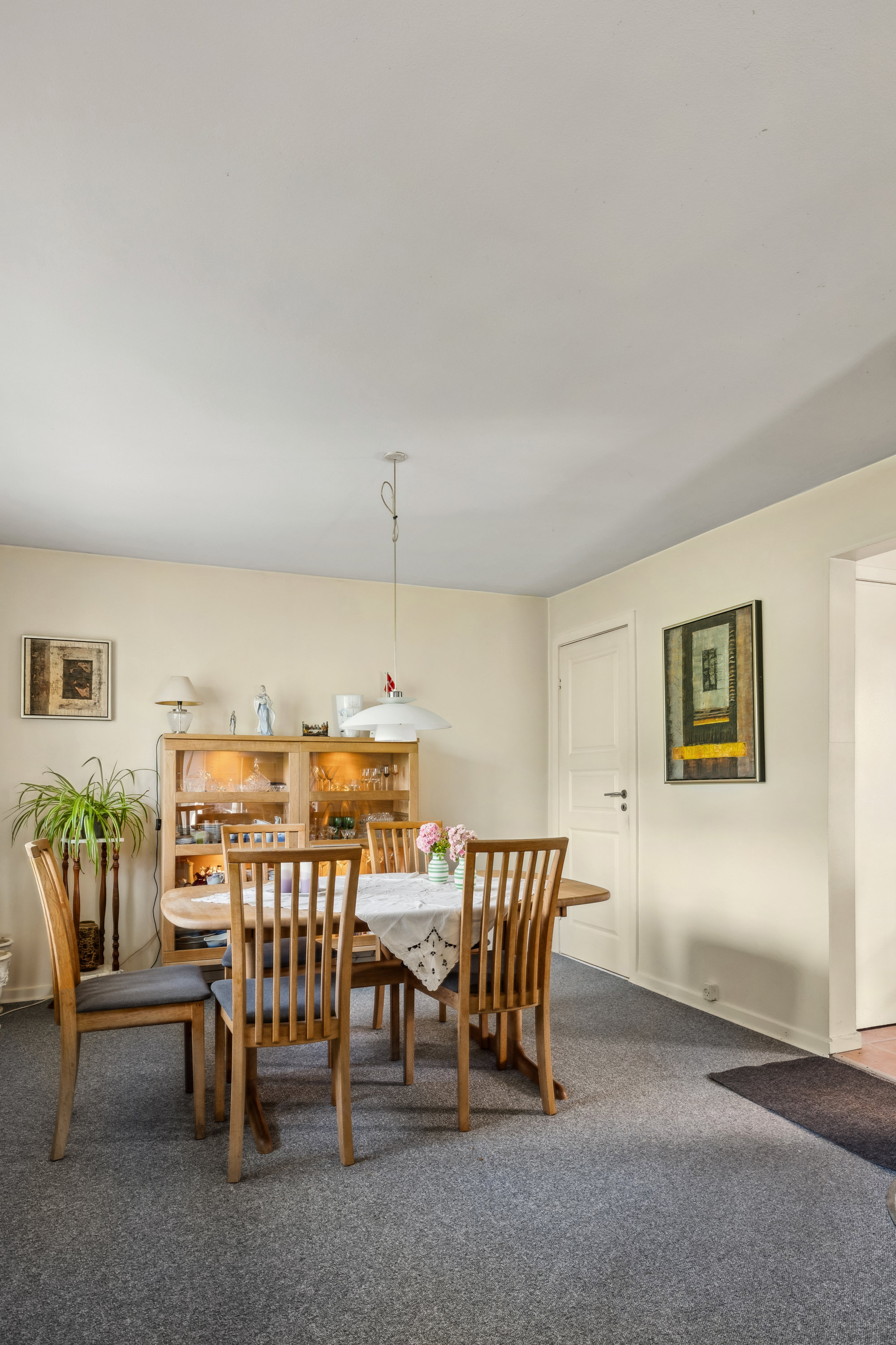 Fremhævet spisestue billede i fuldskærmstilstand. Billede af Nauhøjvej 12, Rostved, 8410 Rønde