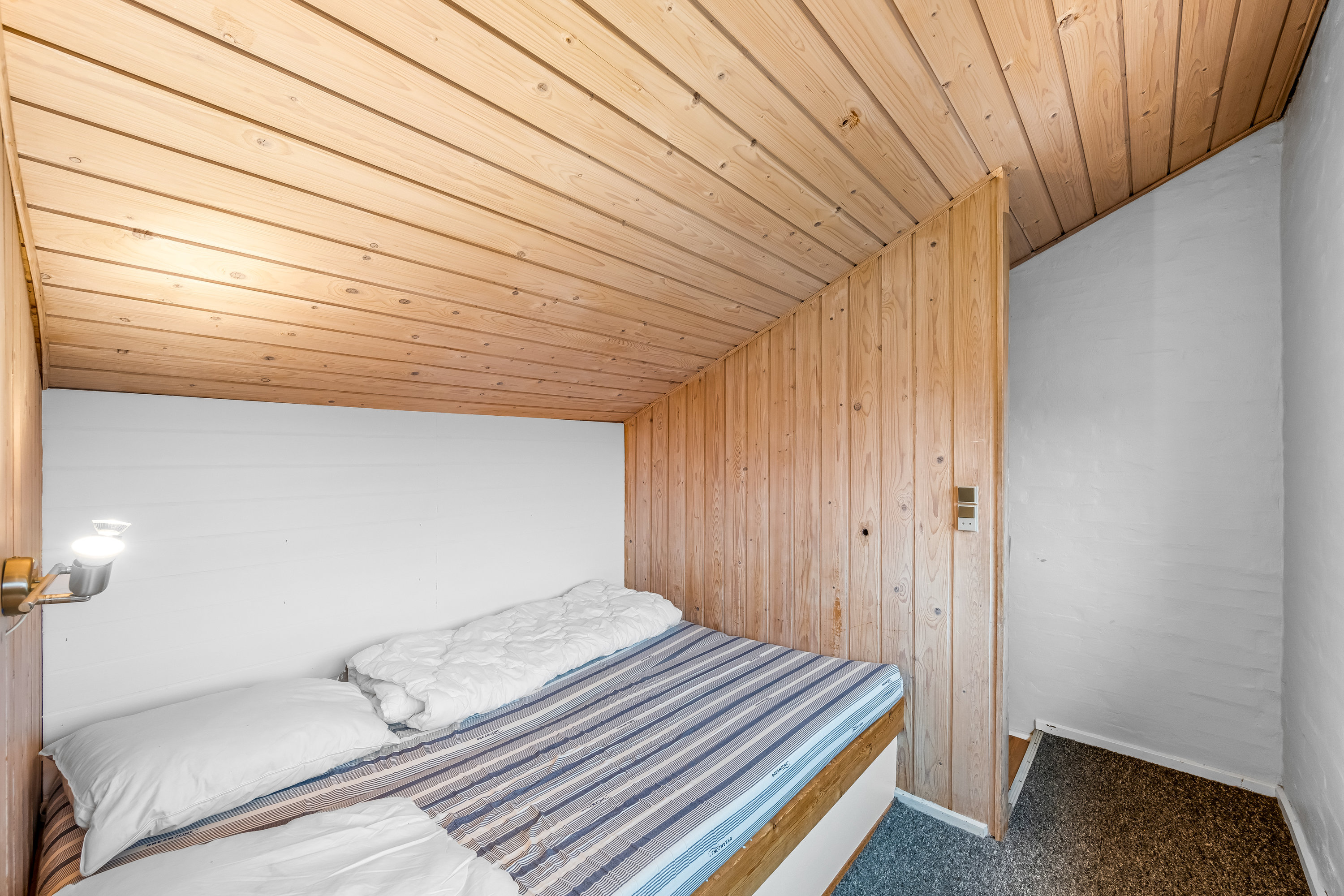 Fremhævet soveværelse billede i fuldskærmstilstand. Billede af Kirkehøjvej 38J, N3., Bork Havn, 6893 Hemmet