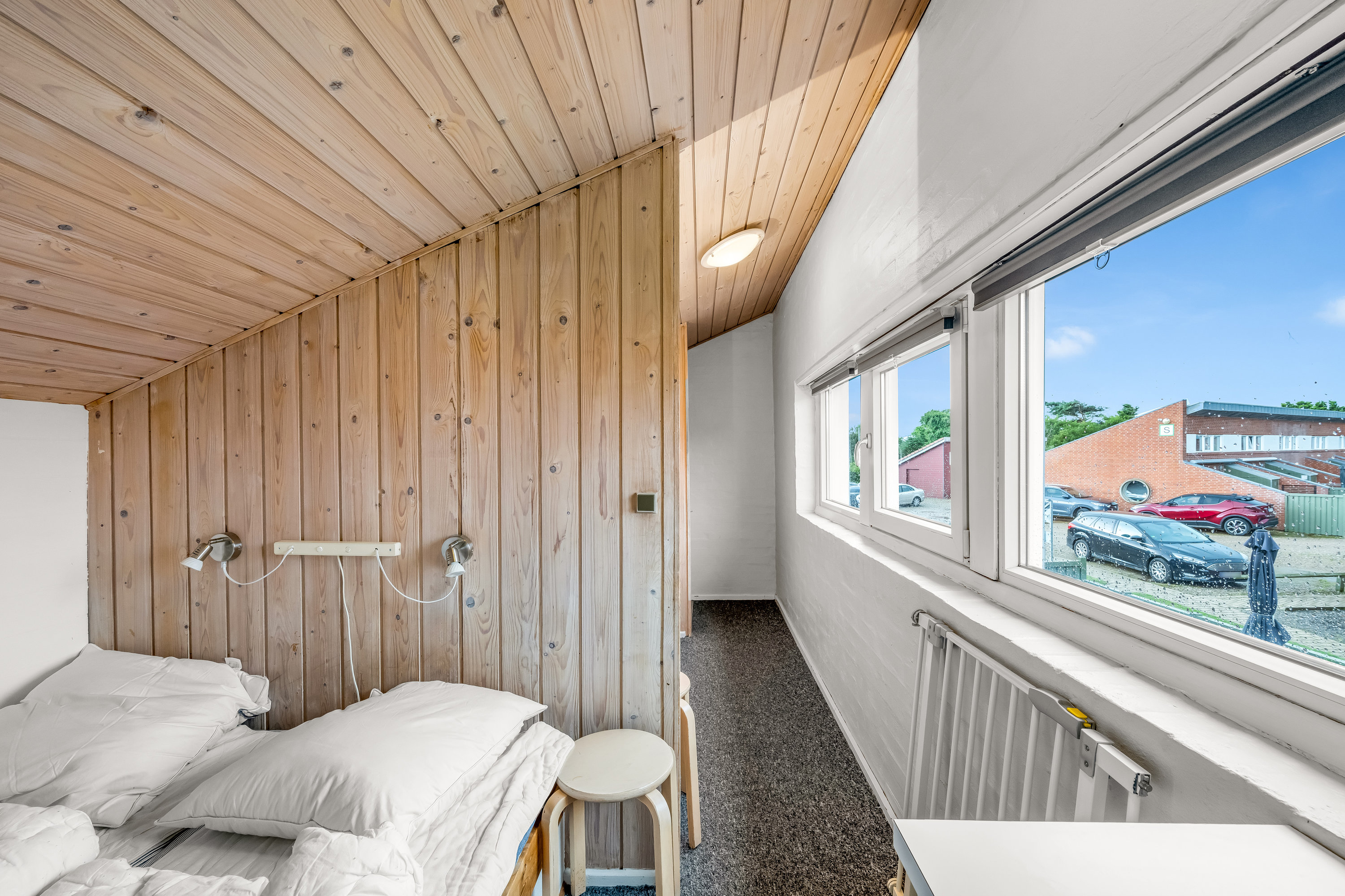 Fremhævet soveværelse billede i fuldskærmstilstand. Billede af Kirkehøjvej 38J, N3., Bork Havn, 6893 Hemmet