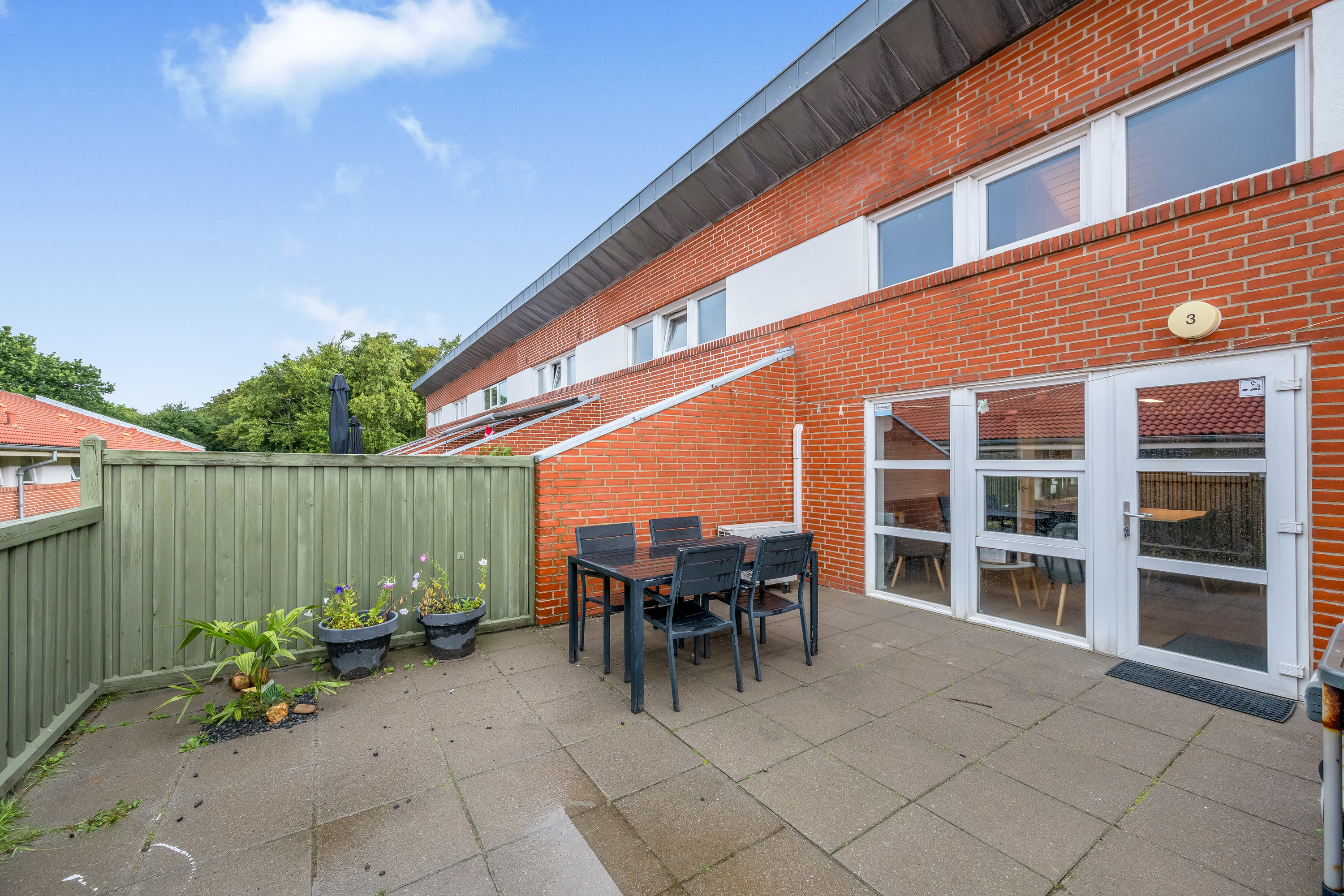 Fremhævet terrasse billede i fuldskærmstilstand. Billede af Kirkehøjvej 38J, N3., Bork Havn, 6893 Hemmet