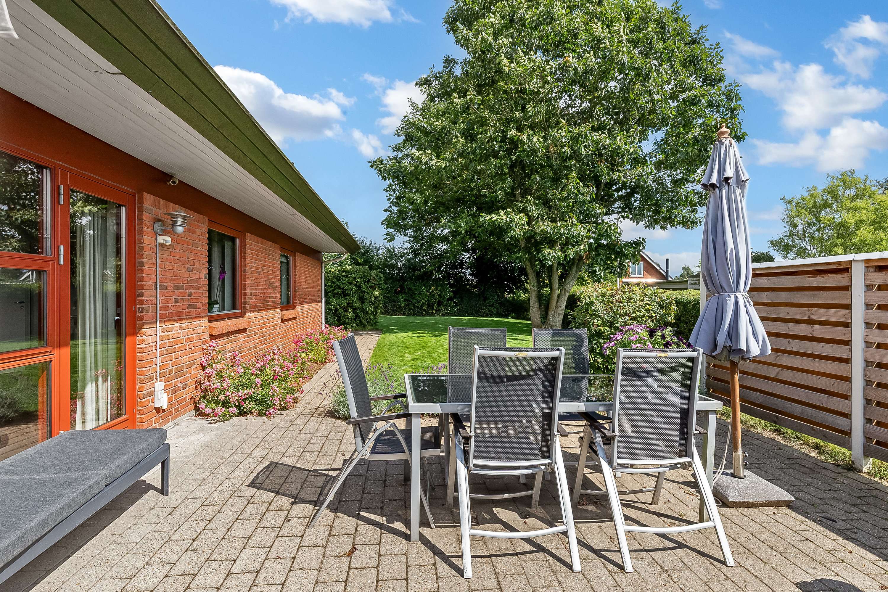 Fremhævet terrasse billede i fuldskærmstilstand. Billede af Grydhøj 14, Bramdrupdam, 6000 Kolding