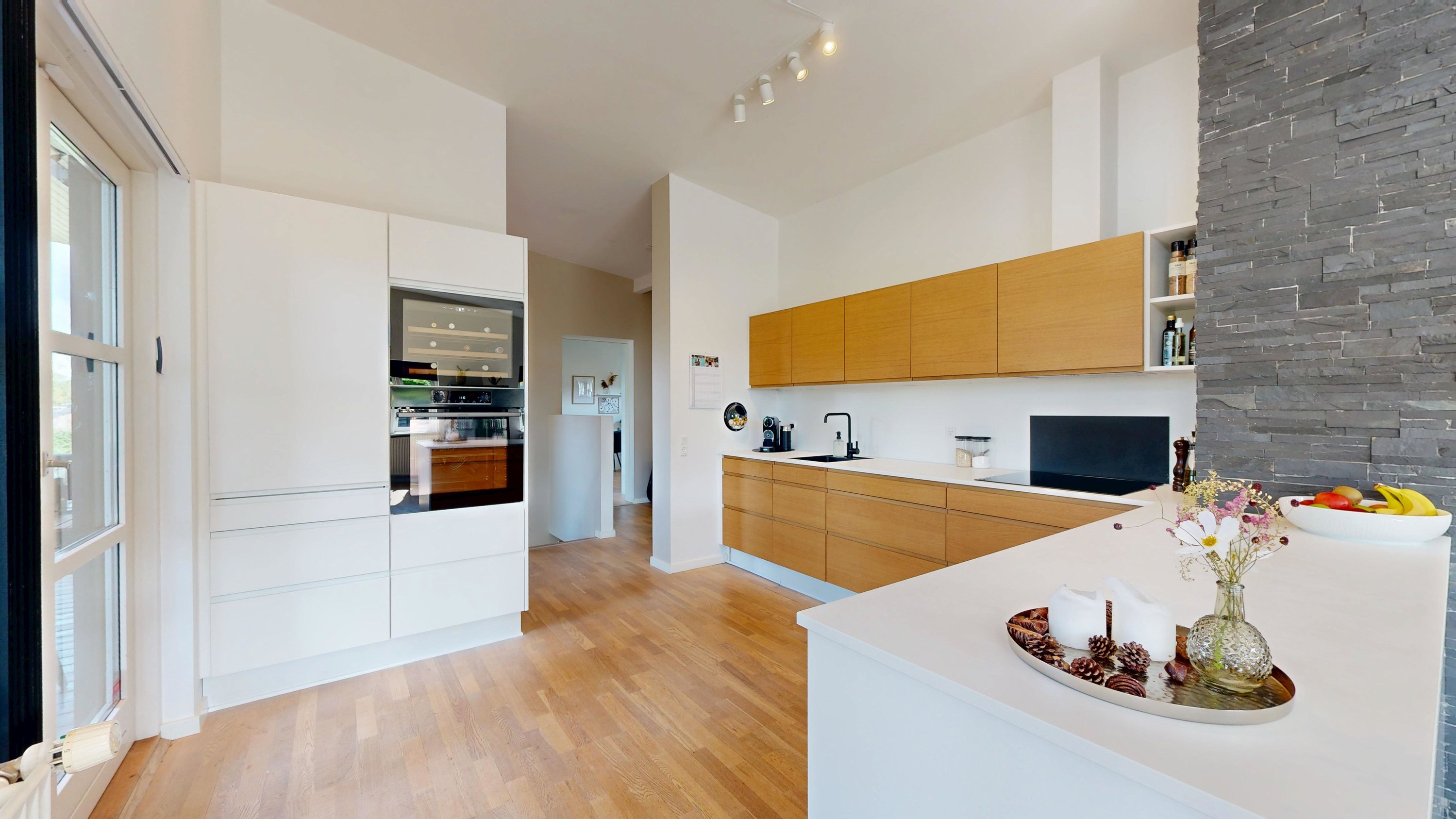 Miniaturebillede 2: køkken/alrum. Billede af Vroldvej 144, Vrold, 8660 Skanderborg