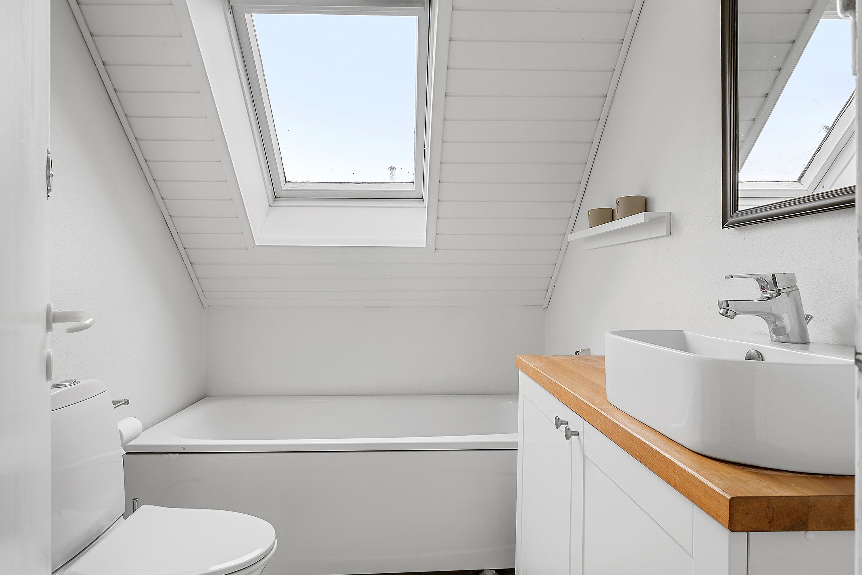 Fremhævet badeværelse billede i fuldskærmstilstand. Billede af Ryes Møllevej 62, 6100 Haderslev