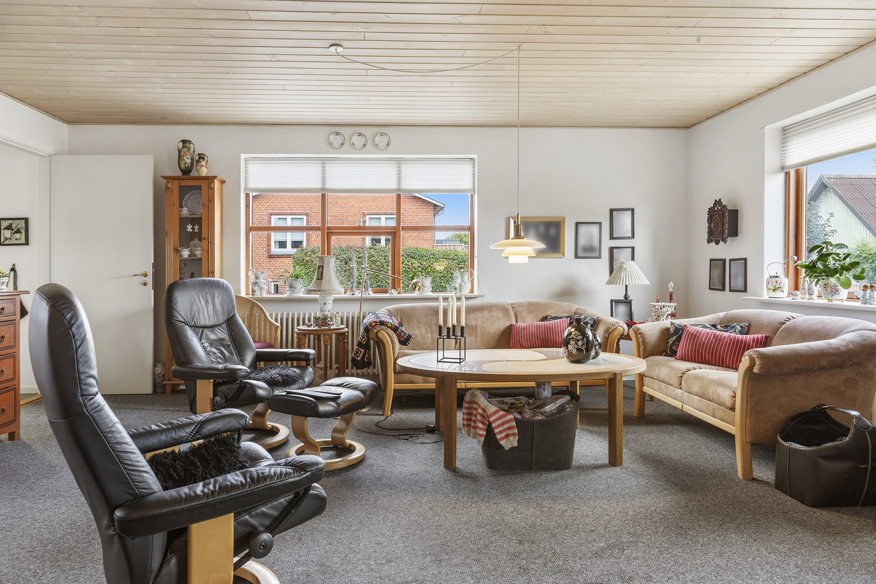 Fremhævet stue billede i fuldskærmstilstand. Billede af Rolighedsvej 5, 9600 Aars