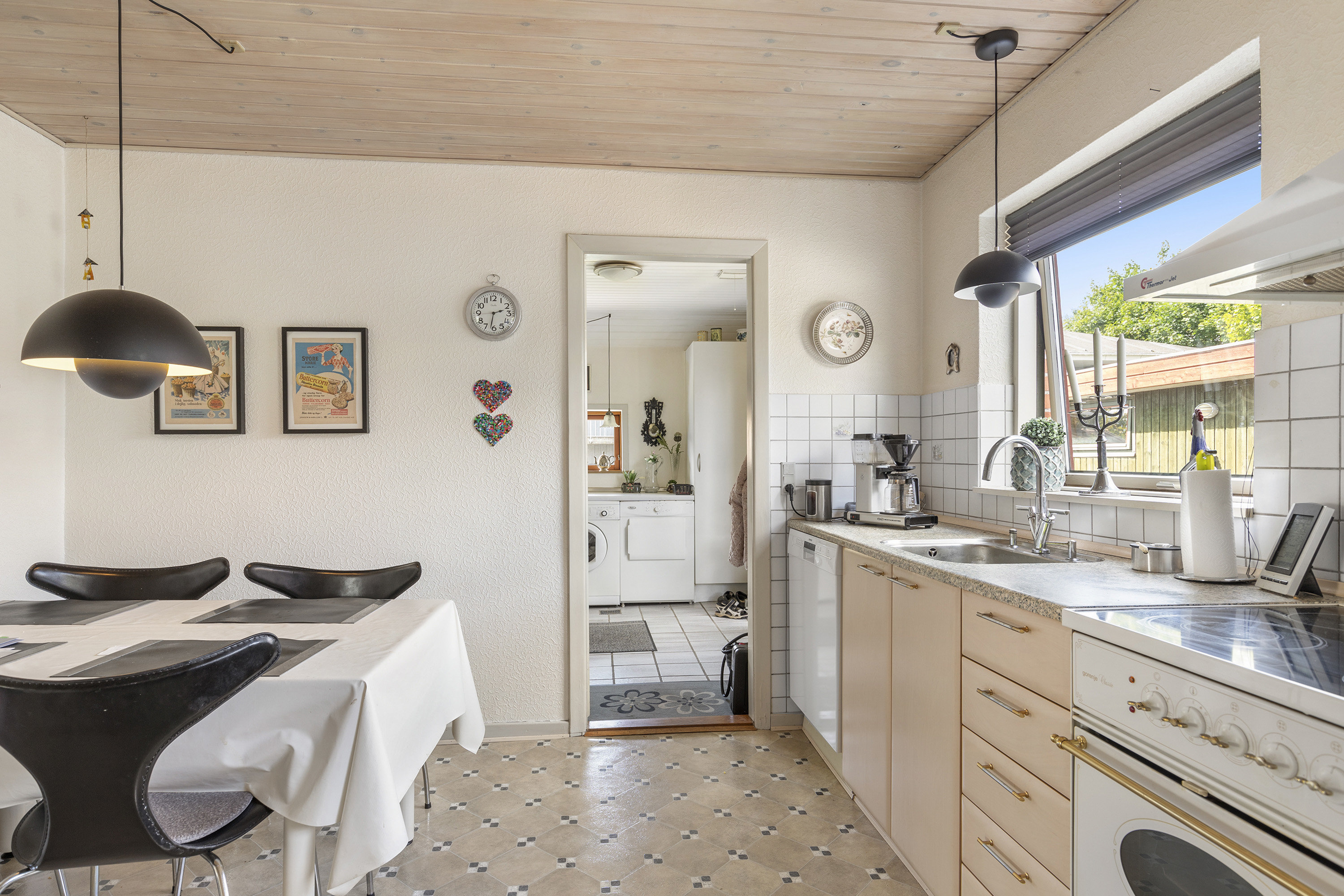 Fremhævet køkken billede i fuldskærmstilstand. Billede af Rolighedsvej 5, 9600 Aars