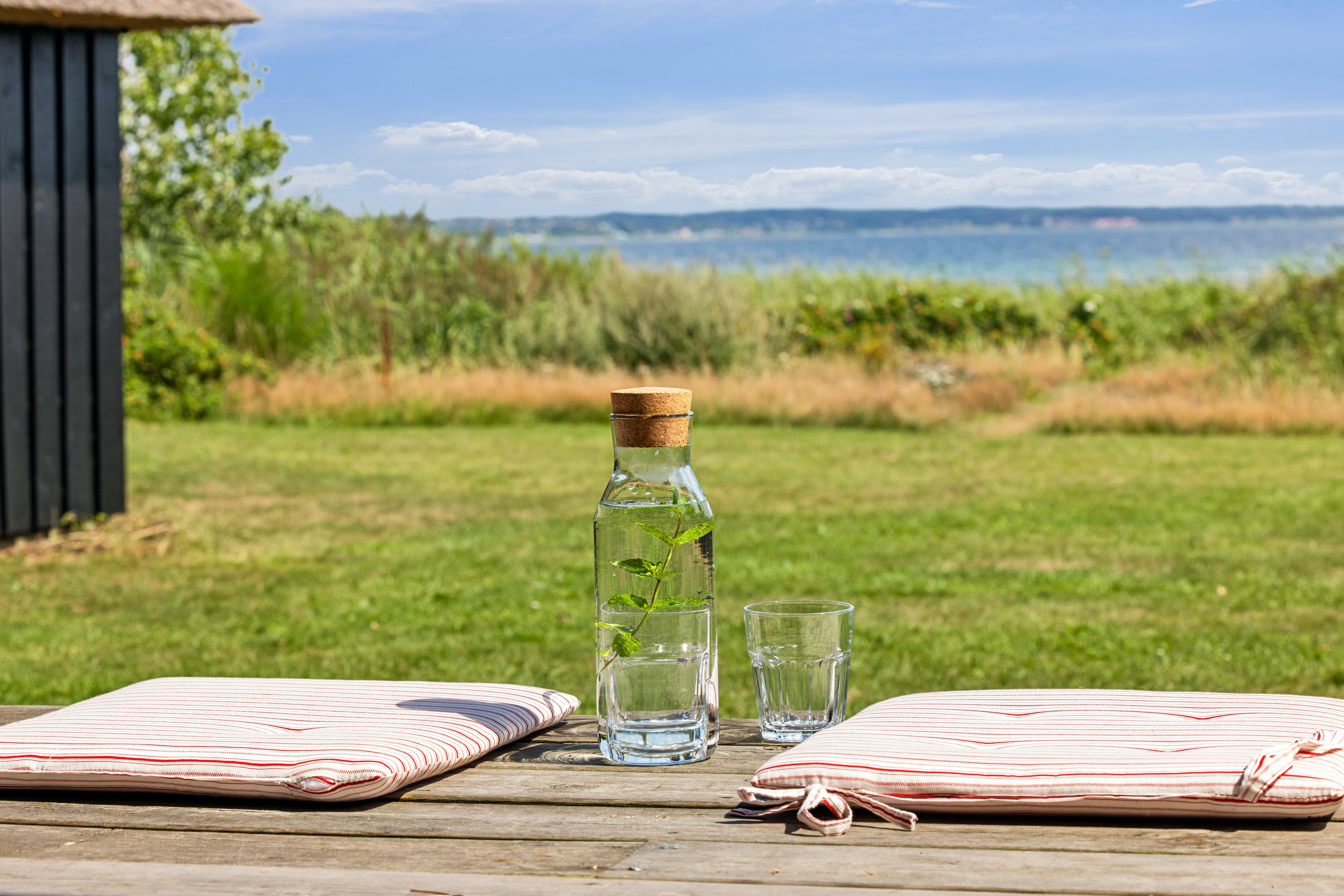 Fremhævet terrasse billede i fuldskærmstilstand. Billede af Bogenshovedvej 7, Bogens Strand, 8400 Ebeltoft