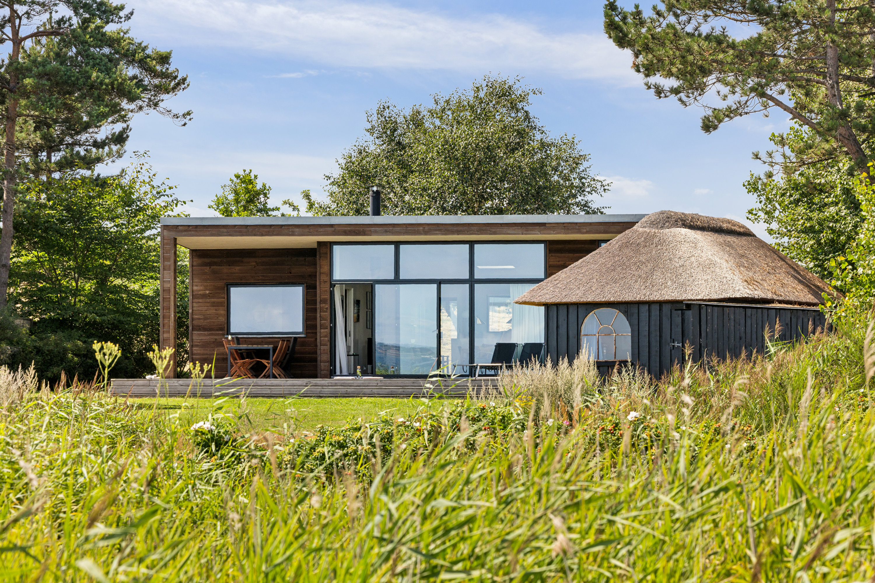 Fremhævet ejendom 1 billede i fuldskærmstilstand. Billede af Bogenshovedvej 7, Bogens Strand, 8400 Ebeltoft