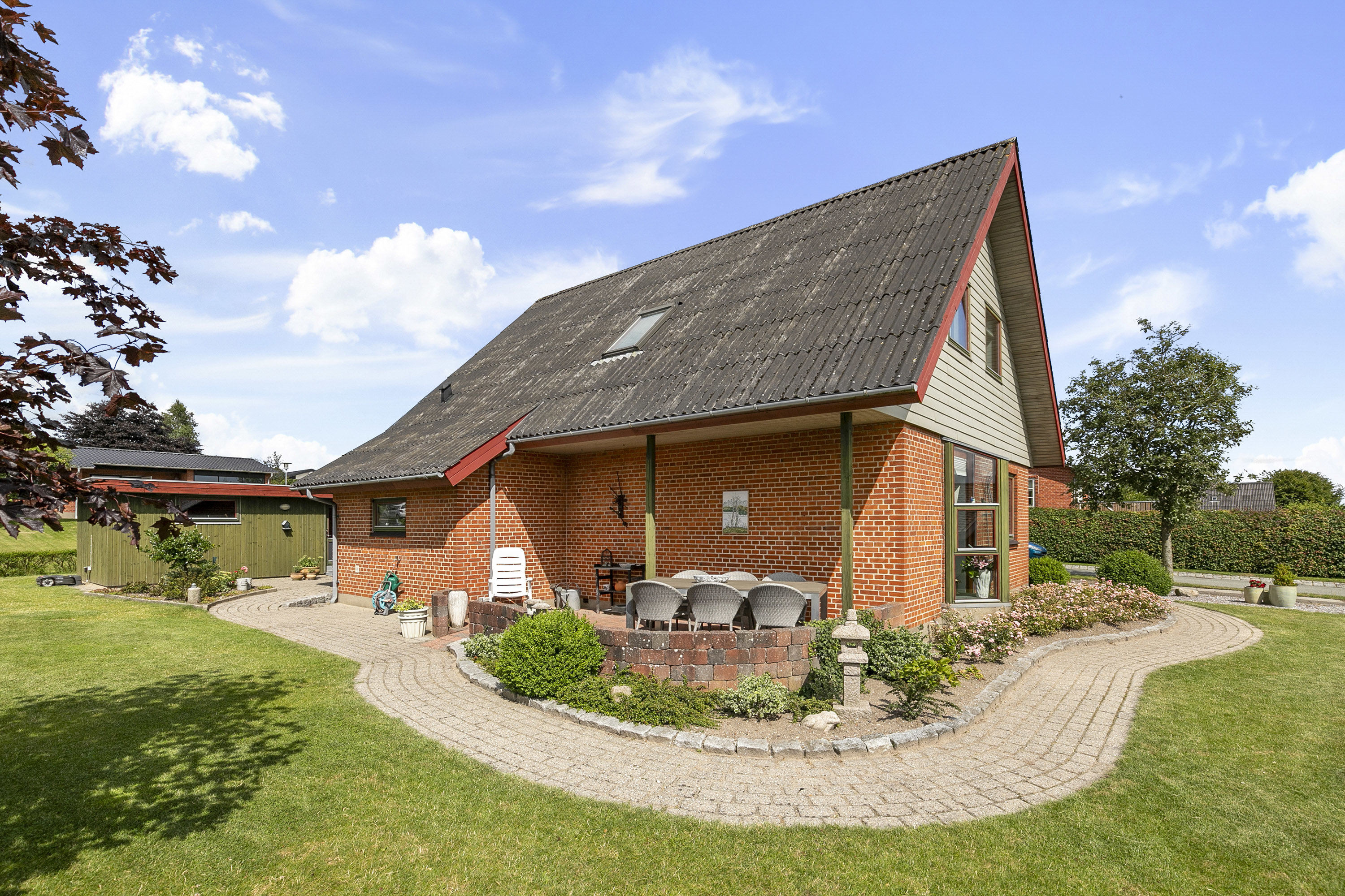 Fremhævet facade billede i fuldskærmstilstand. Billede af Rolighedsvej 5, 9600 Aars