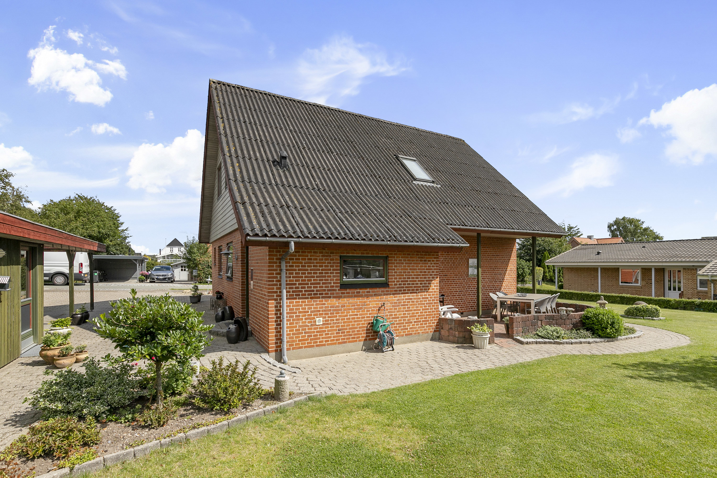 Fremhævet facade billede i fuldskærmstilstand. Billede af Rolighedsvej 5, 9600 Aars