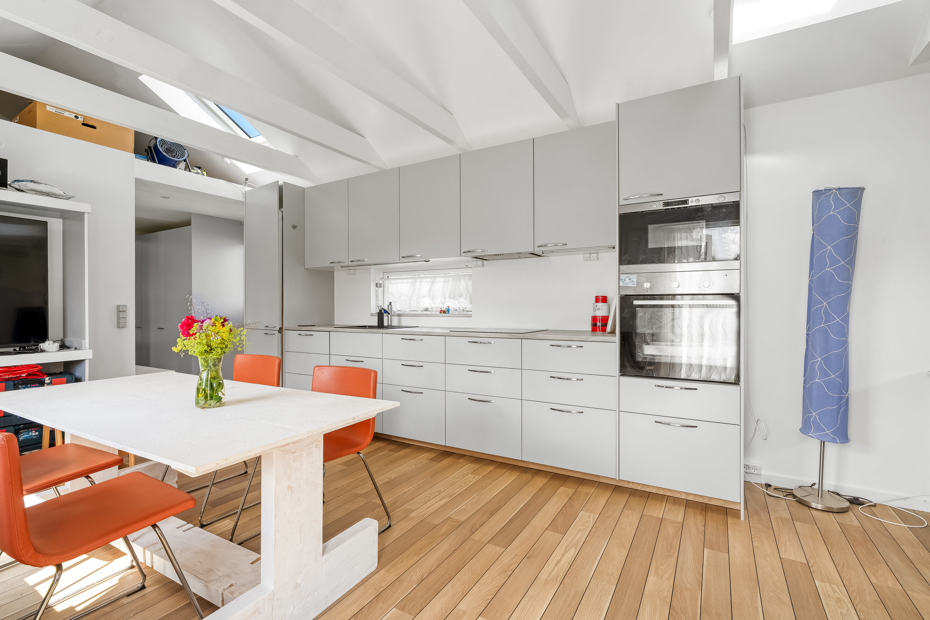 Miniaturebillede 2: køkken. Billede af Tirsdagsengen 30, 3400 Hillerød