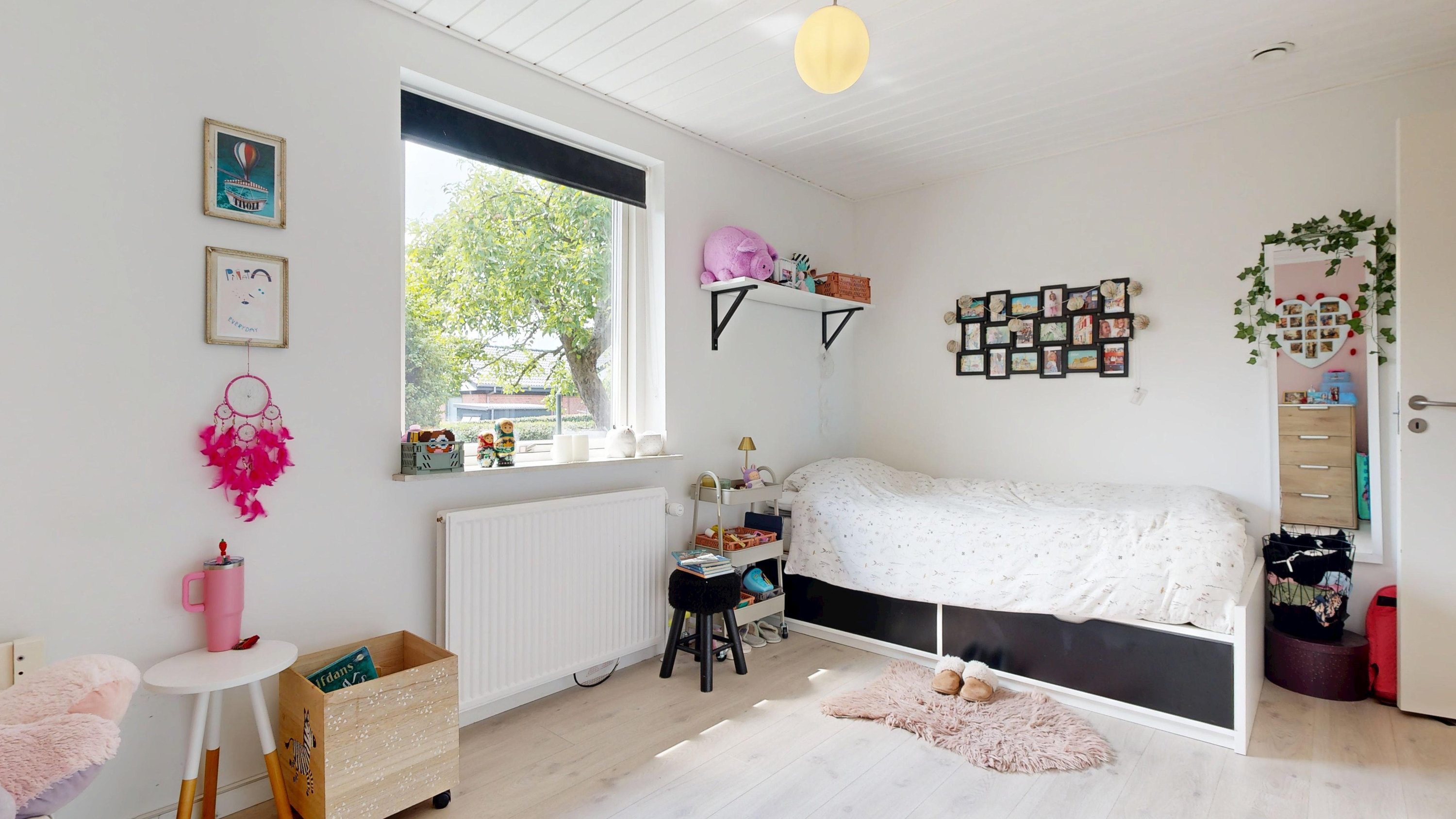 Fremhævet værelse billede i fuldskærmstilstand. Billede af Højmarkstoften 13, 8600 Silkeborg