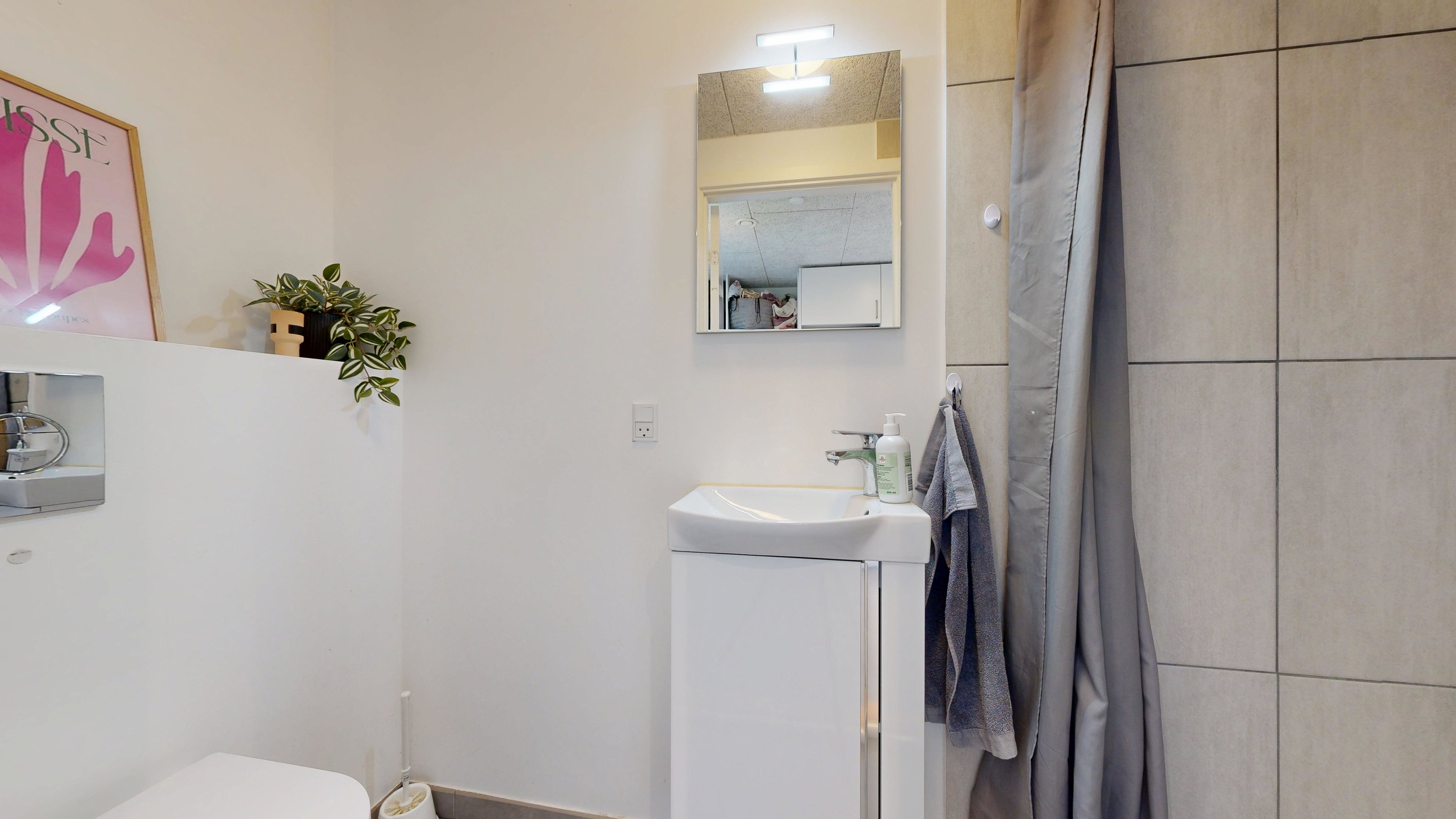 Fremhævet badeværelse billede i fuldskærmstilstand. Billede af Højmarkstoften 13, 8600 Silkeborg