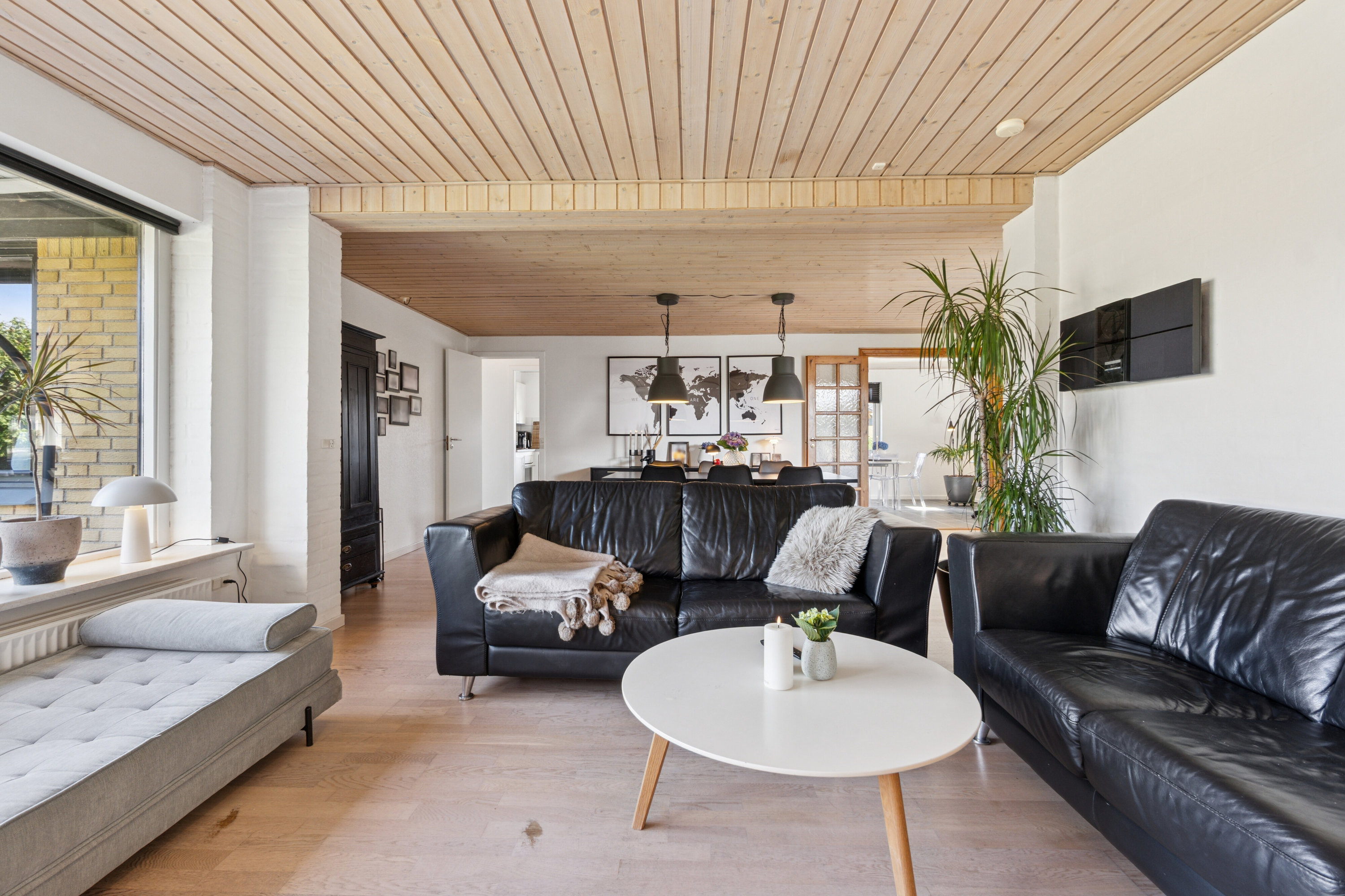 Fremhævet stue billede i fuldskærmstilstand. Billede af Fasanvej 11, Hvidbjerg, 7790 Thyholm