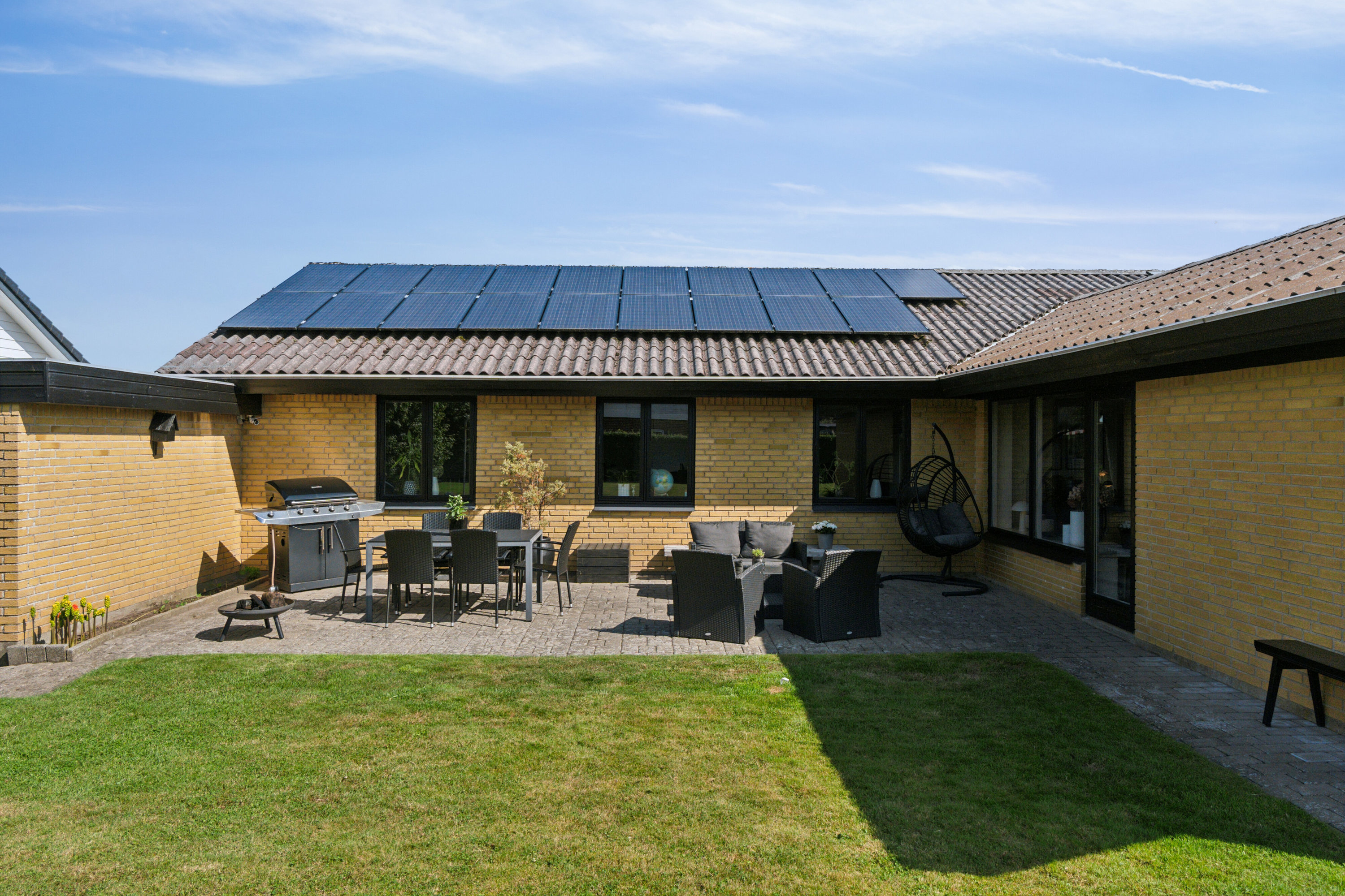 Fremhævet set fra haven billede i fuldskærmstilstand. Billede af Fasanvej 11, Hvidbjerg, 7790 Thyholm