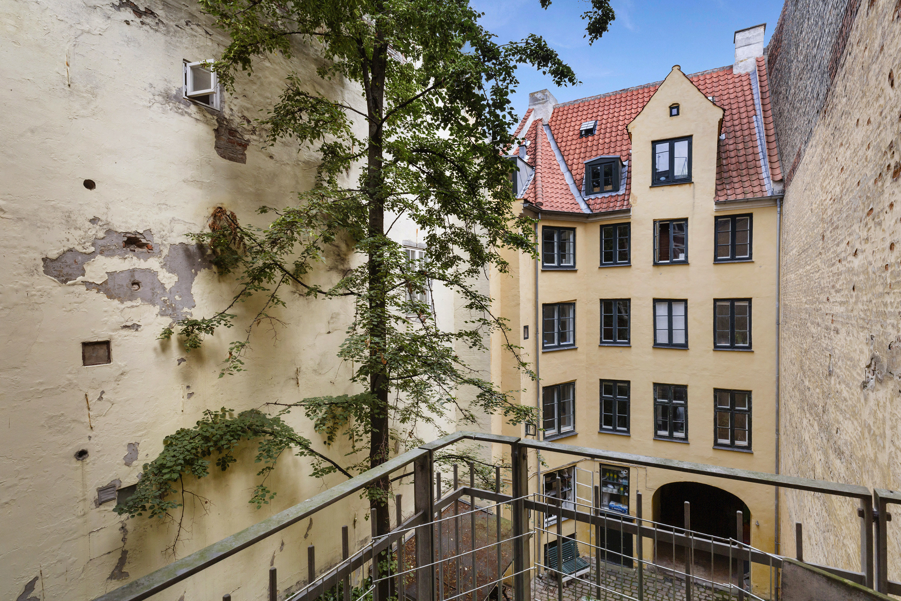 Fremhævet område billede i fuldskærmstilstand. Billede af Larsbjørnsstræde 7A, 2., 1454 København K