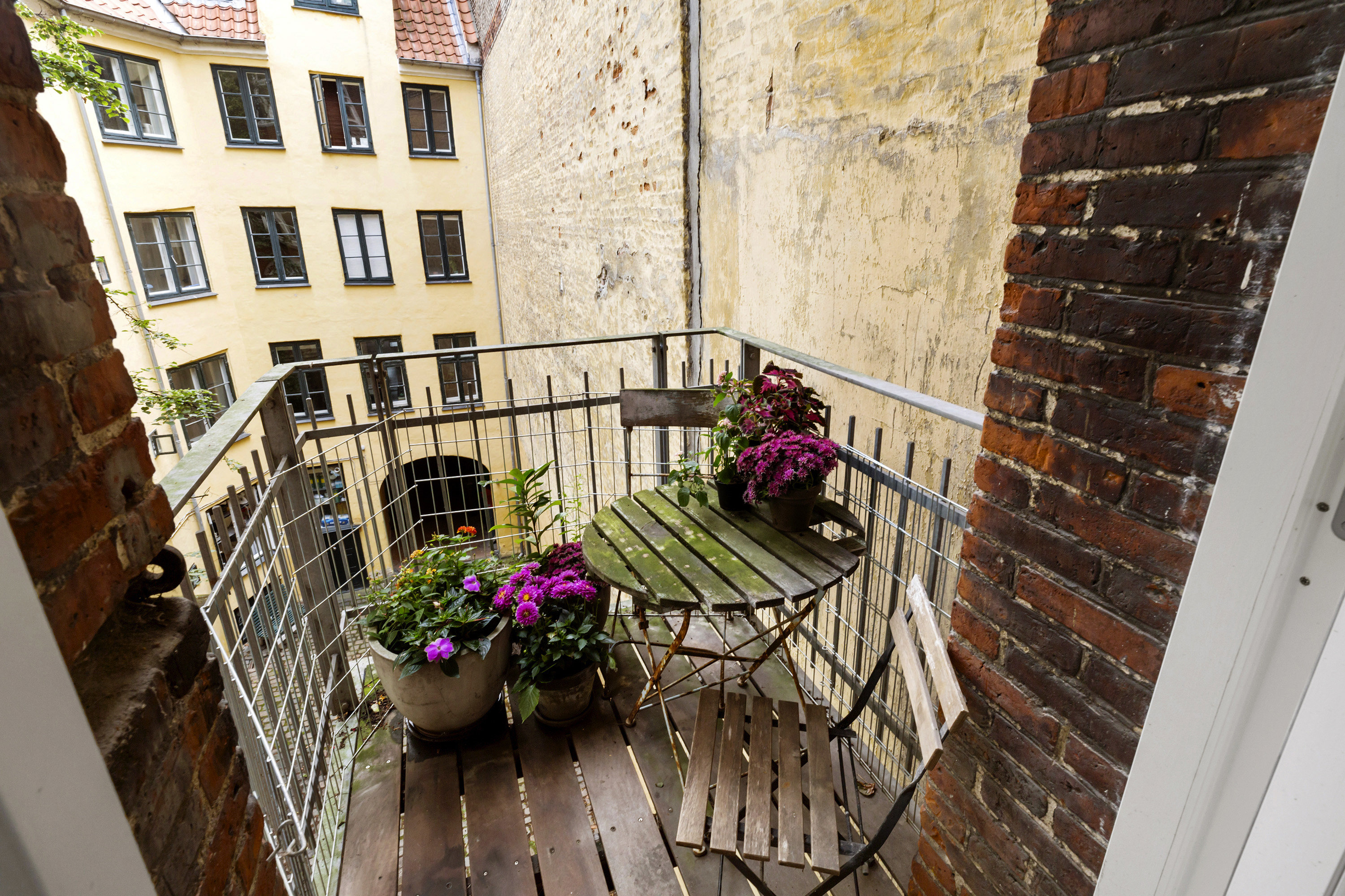 Fremhævet område billede i fuldskærmstilstand. Billede af Larsbjørnsstræde 7A, 2., 1454 København K