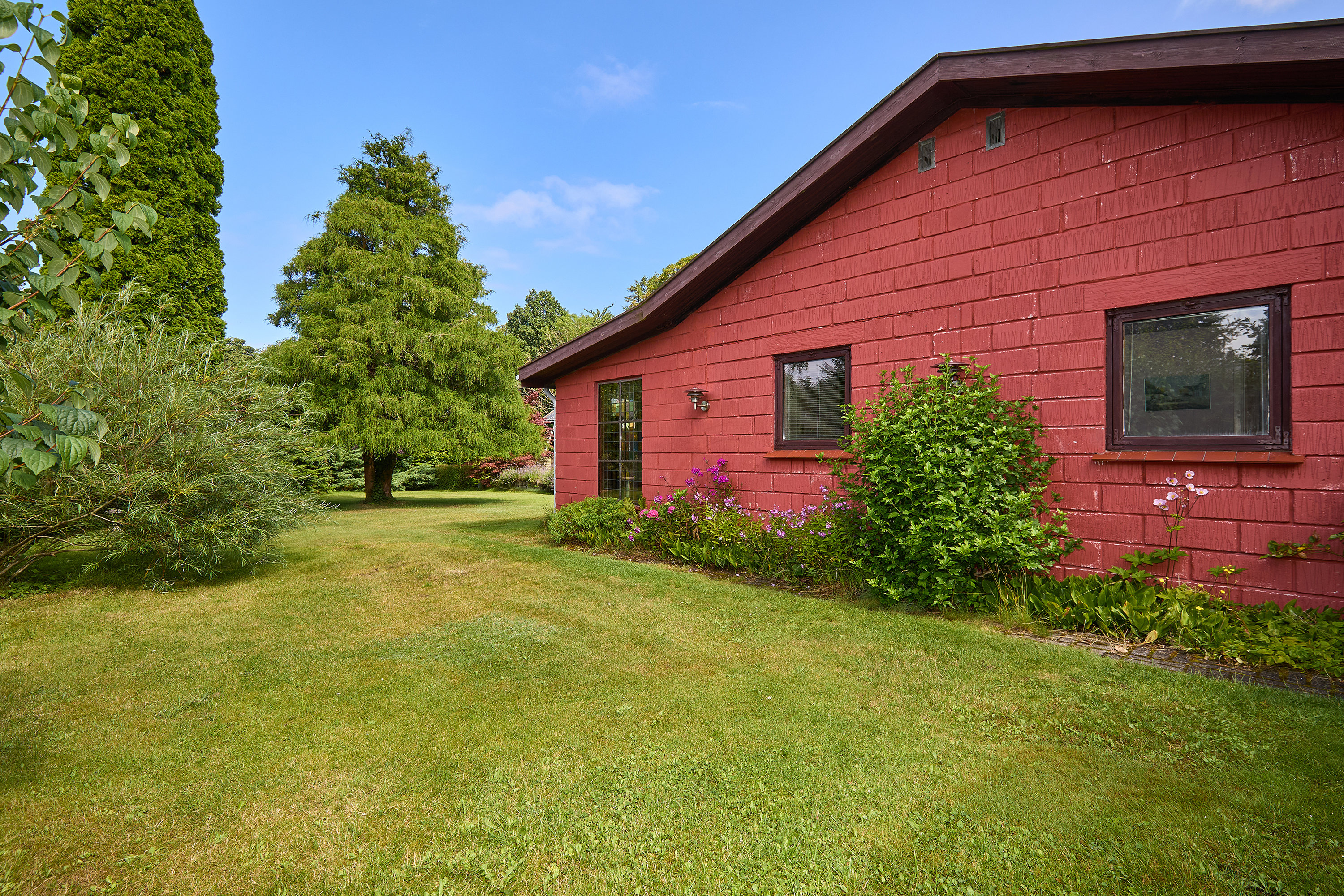 Fremhævet  billede i fuldskærmstilstand. Billede af Munkerup Strandvej 83, 3120 Dronningmølle