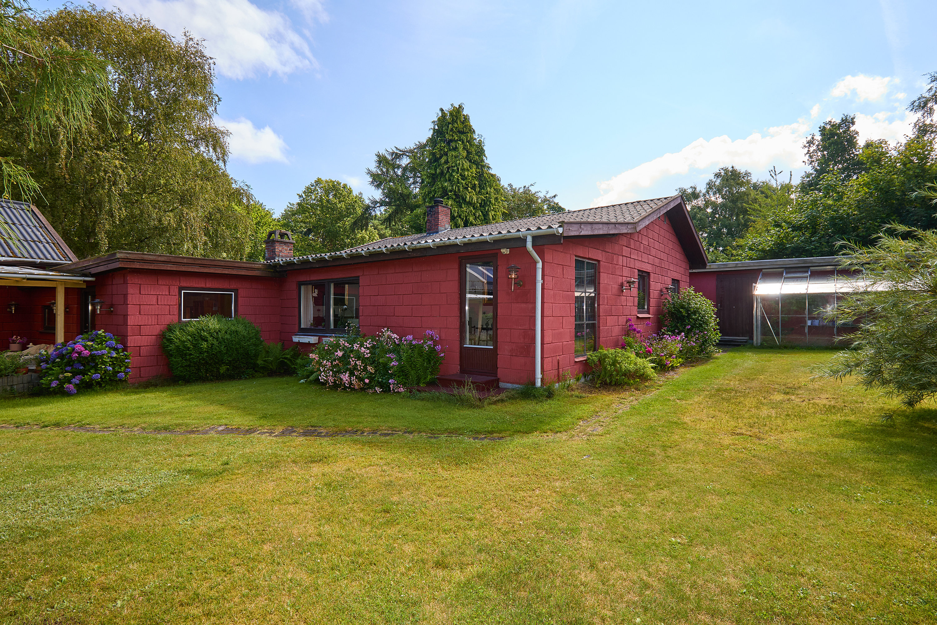 Fremhævet  billede i fuldskærmstilstand. Billede af Munkerup Strandvej 83, 3120 Dronningmølle