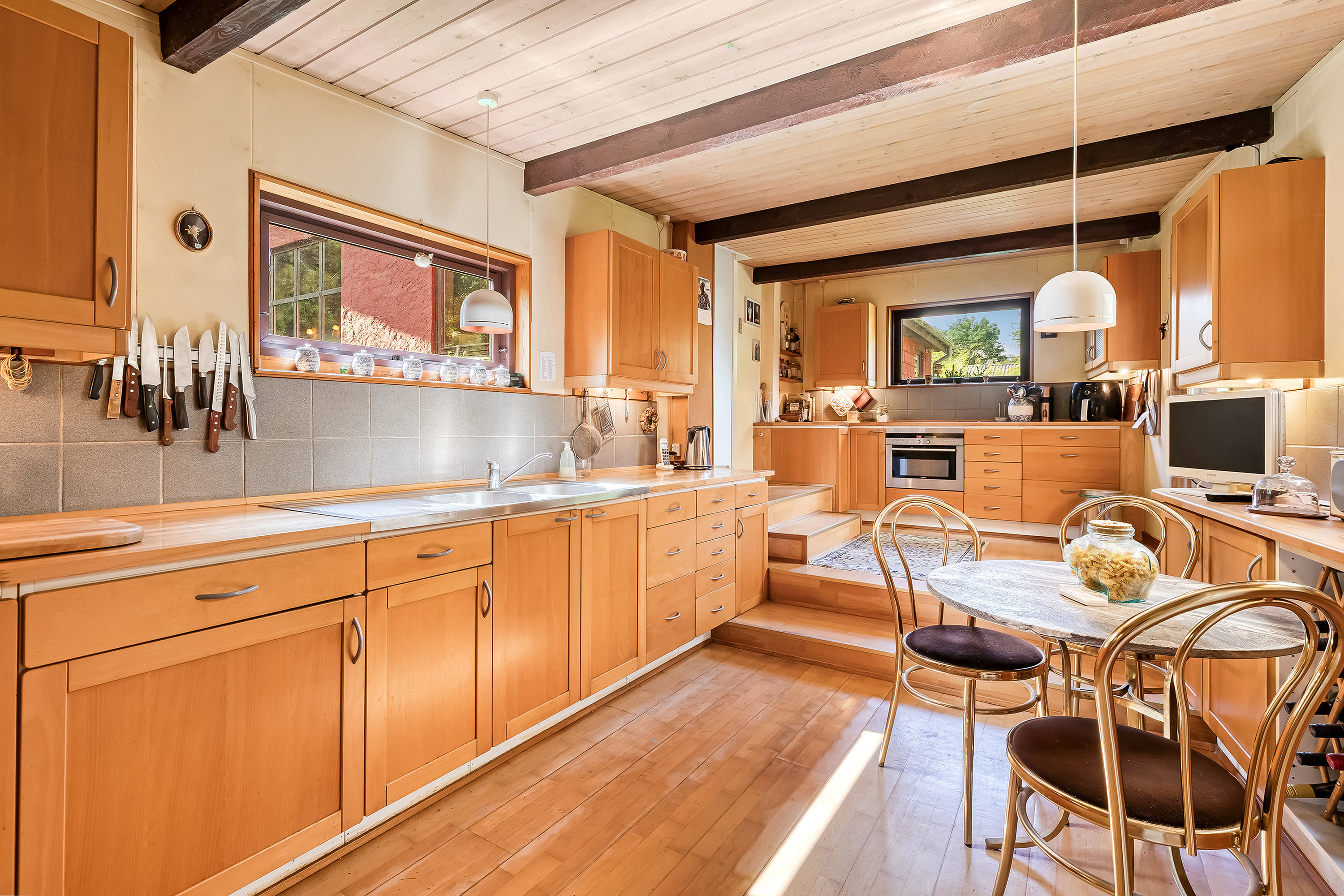 Fremhævet  billede i fuldskærmstilstand. Billede af Munkerup Strandvej 83, 3120 Dronningmølle