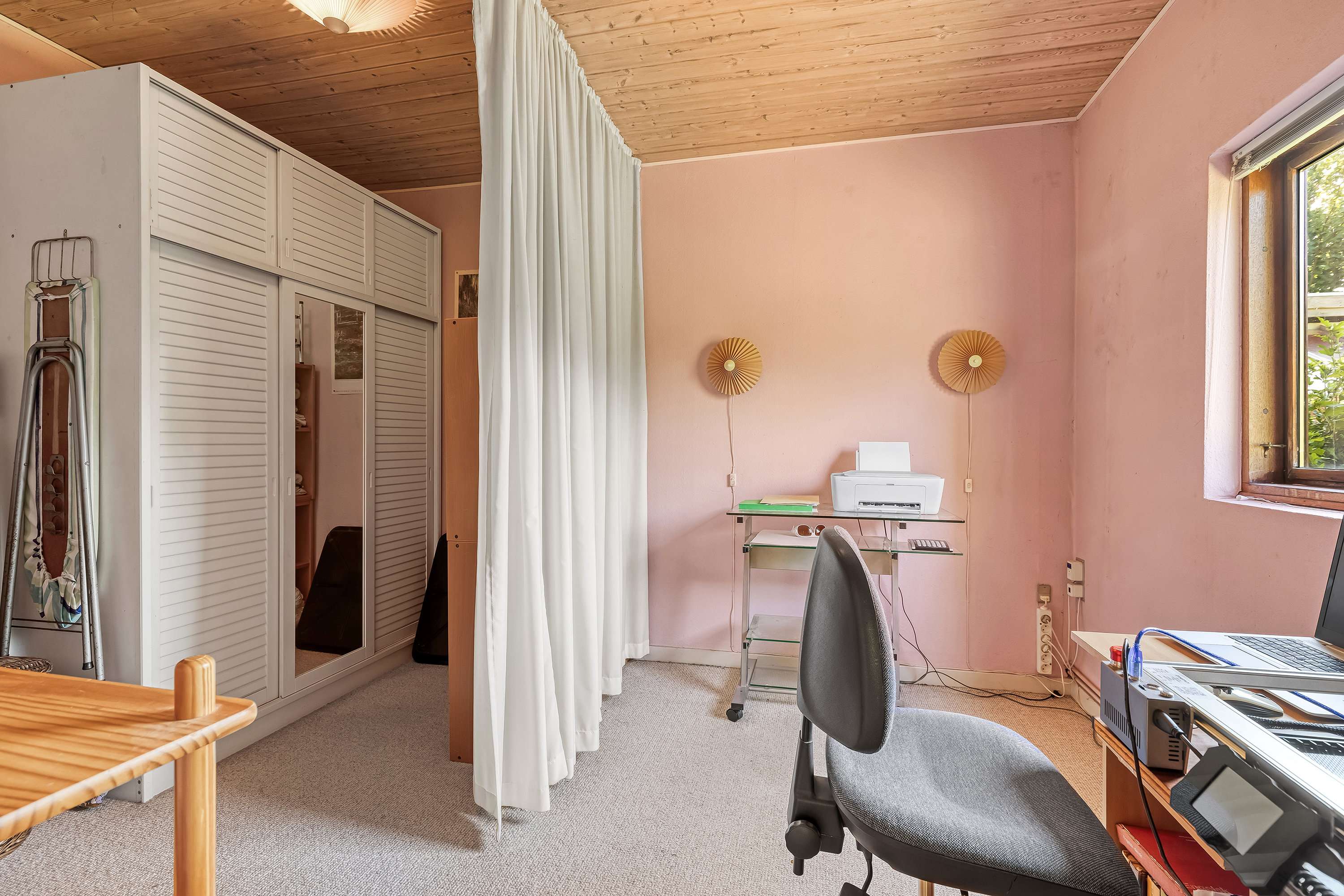 Fremhævet  billede i fuldskærmstilstand. Billede af Munkerup Strandvej 83, 3120 Dronningmølle