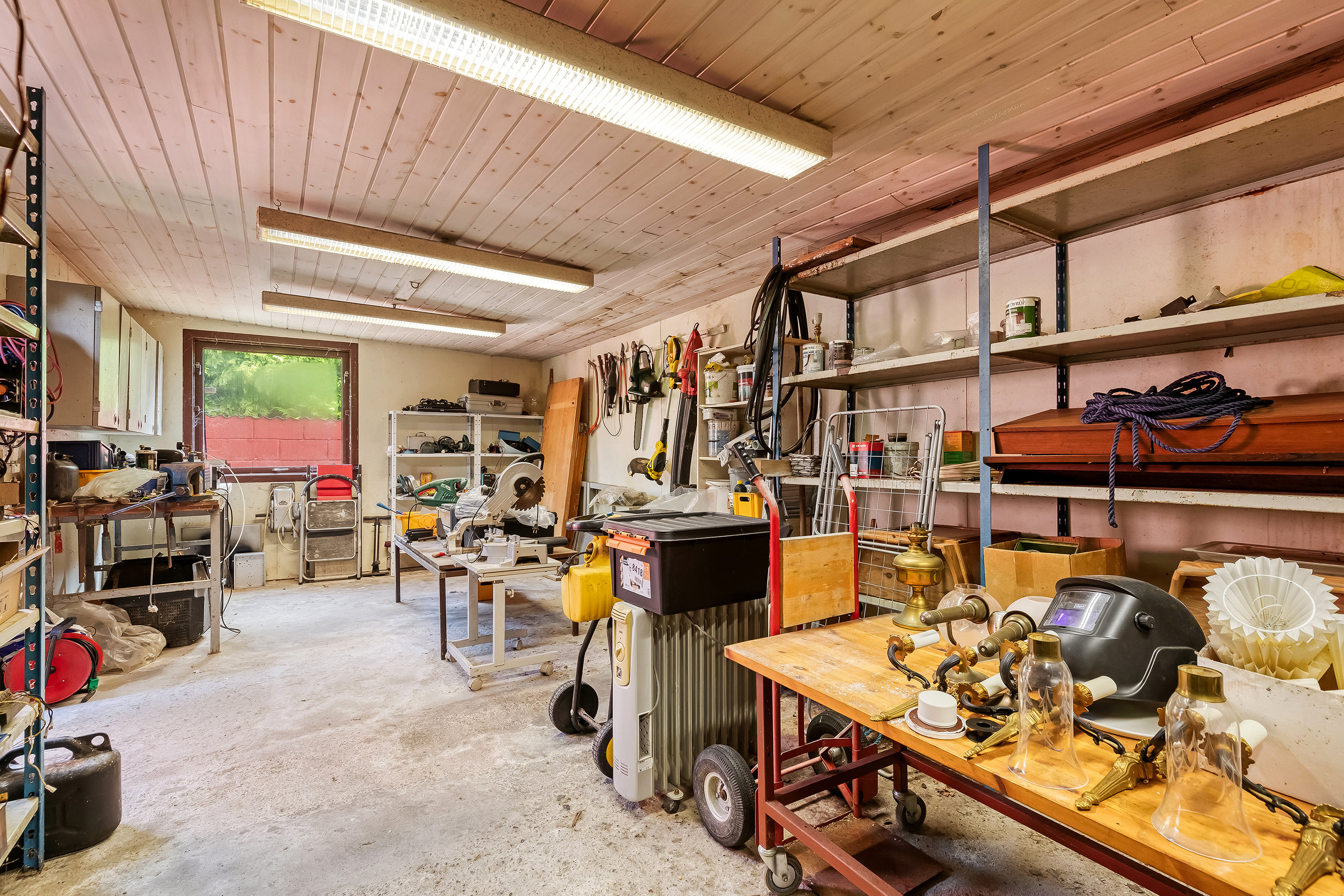 Fremhævet  billede i fuldskærmstilstand. Billede af Munkerup Strandvej 83, 3120 Dronningmølle