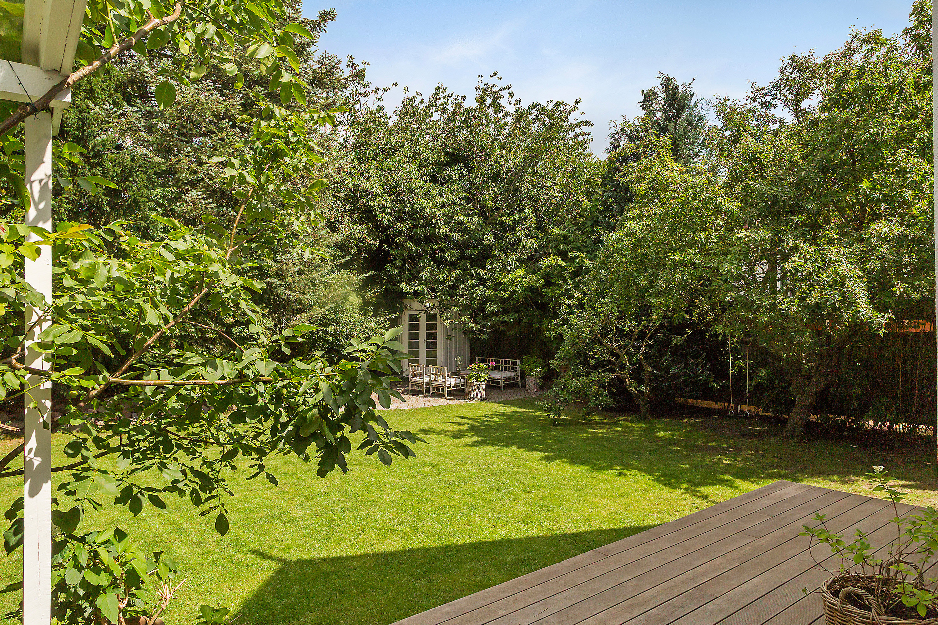 Fremhævet have billede i fuldskærmstilstand. Billede af Eivindsvej 5, 2920 Charlottenlund