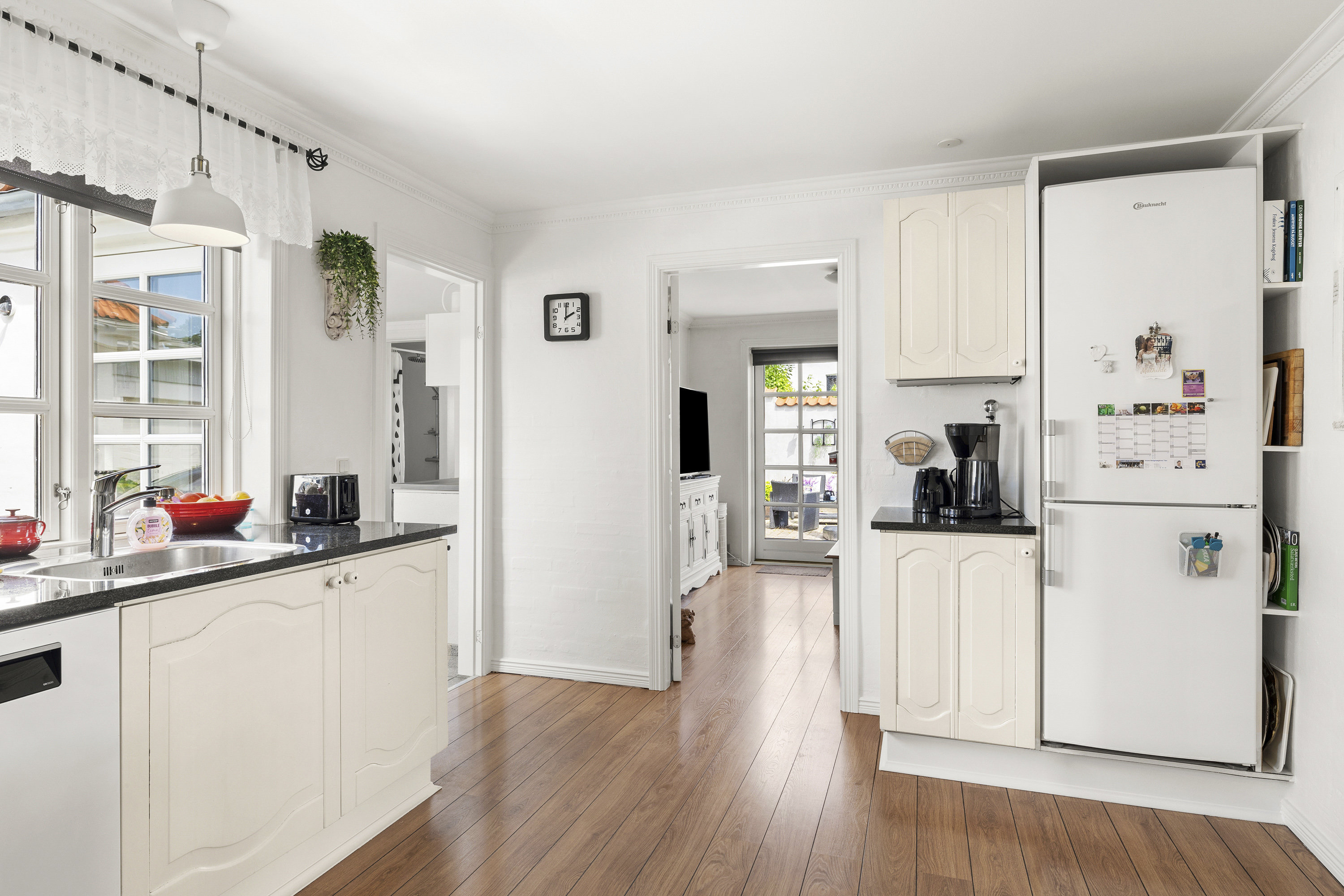 Fremhævet køkken billede i fuldskærmstilstand. Billede af Skærumvej 17, Lendum, 9870 Sindal