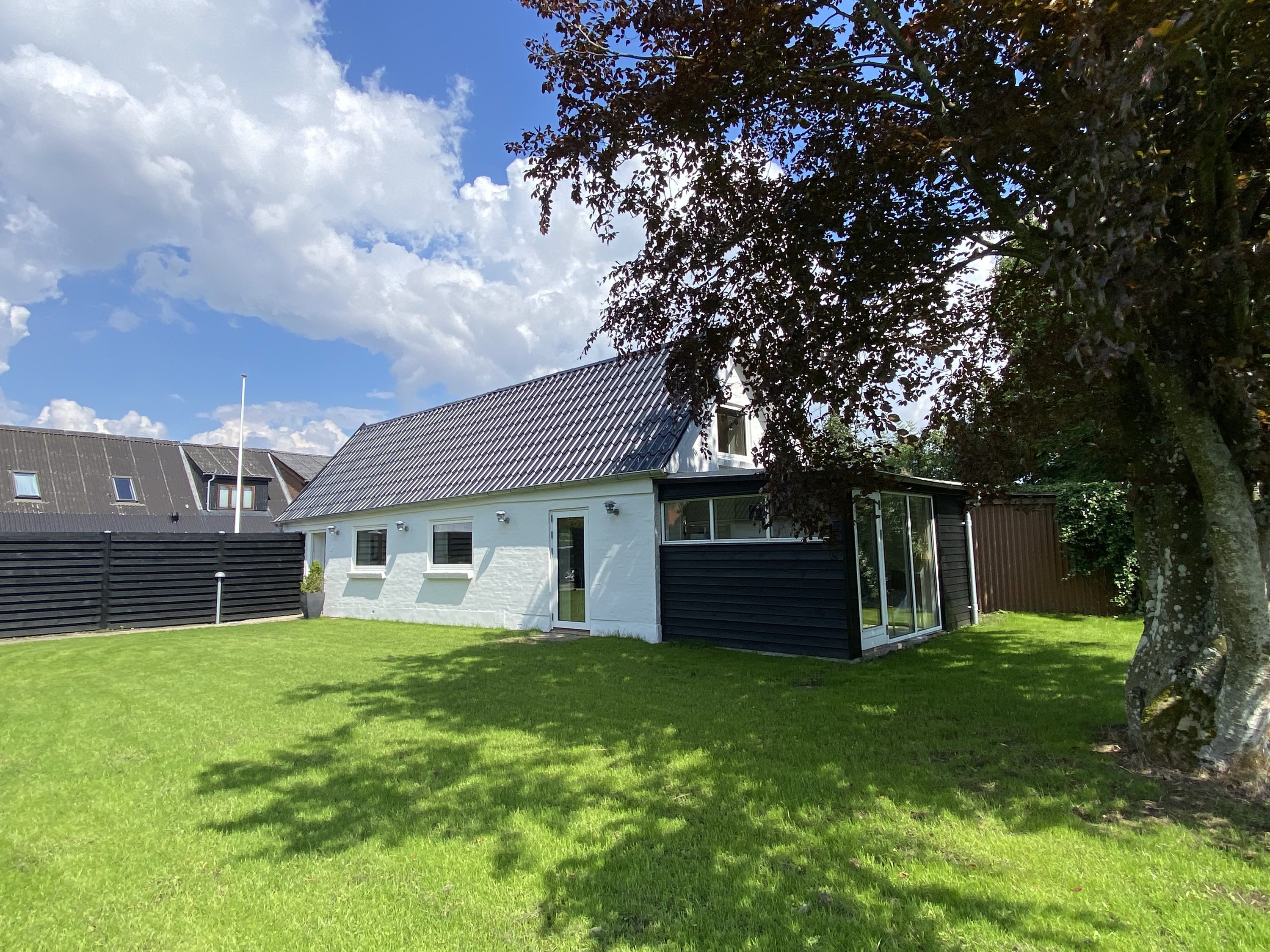 Fremhævet  billede i fuldskærmstilstand. Billede af Tværvej 6, 6940 Lem St