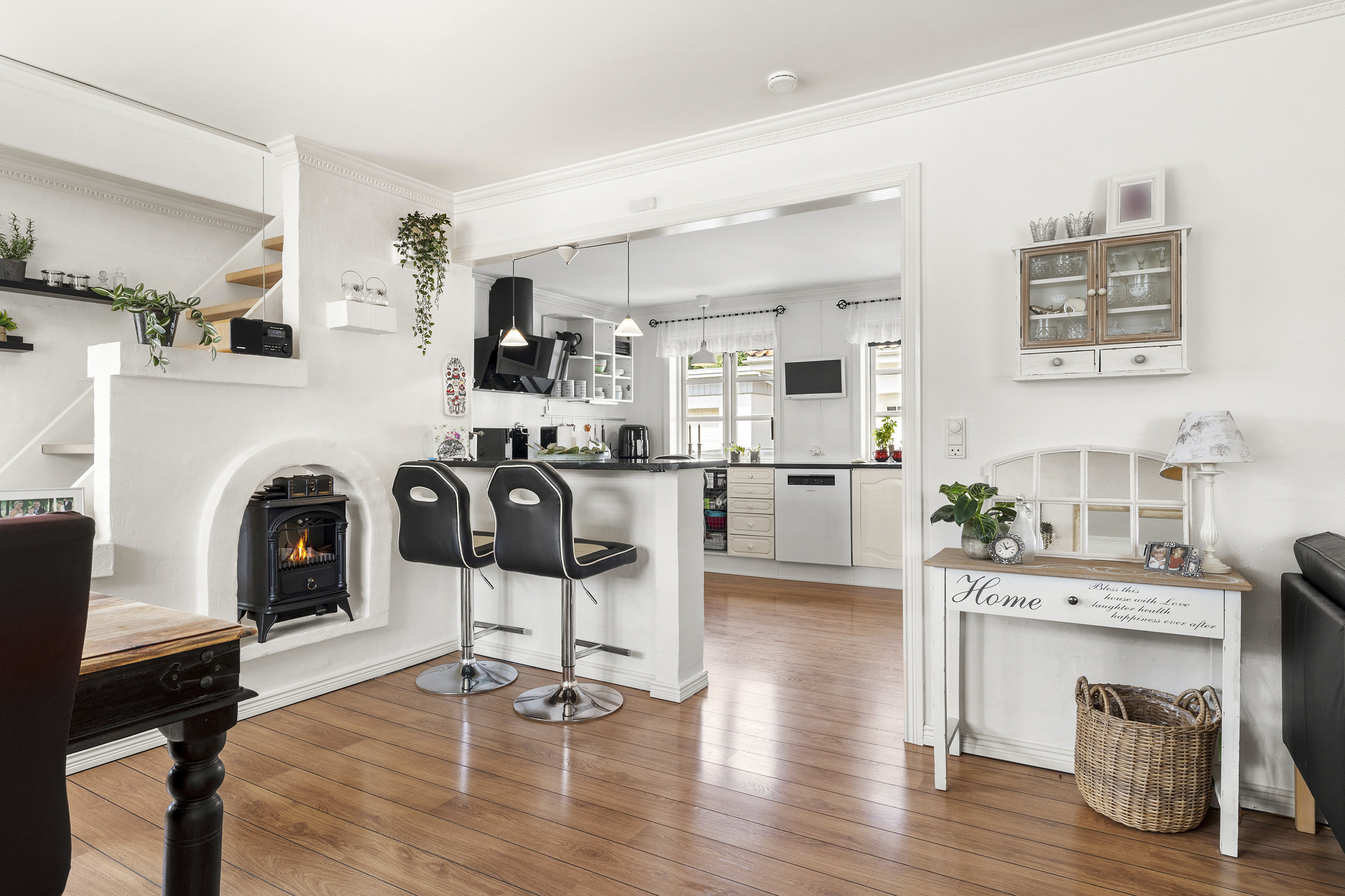 Fremhævet køkken billede i fuldskærmstilstand. Billede af Skærumvej 17, Lendum, 9870 Sindal