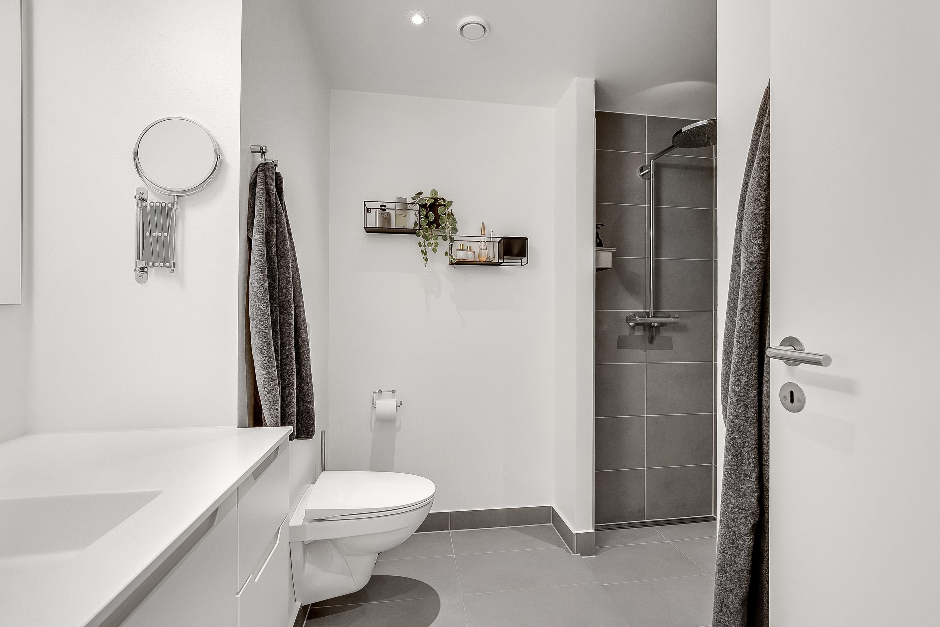 Fremhævet  billede i fuldskærmstilstand. Billede af Kvasen 38, Ibæk Strandvej, 7100 Vejle