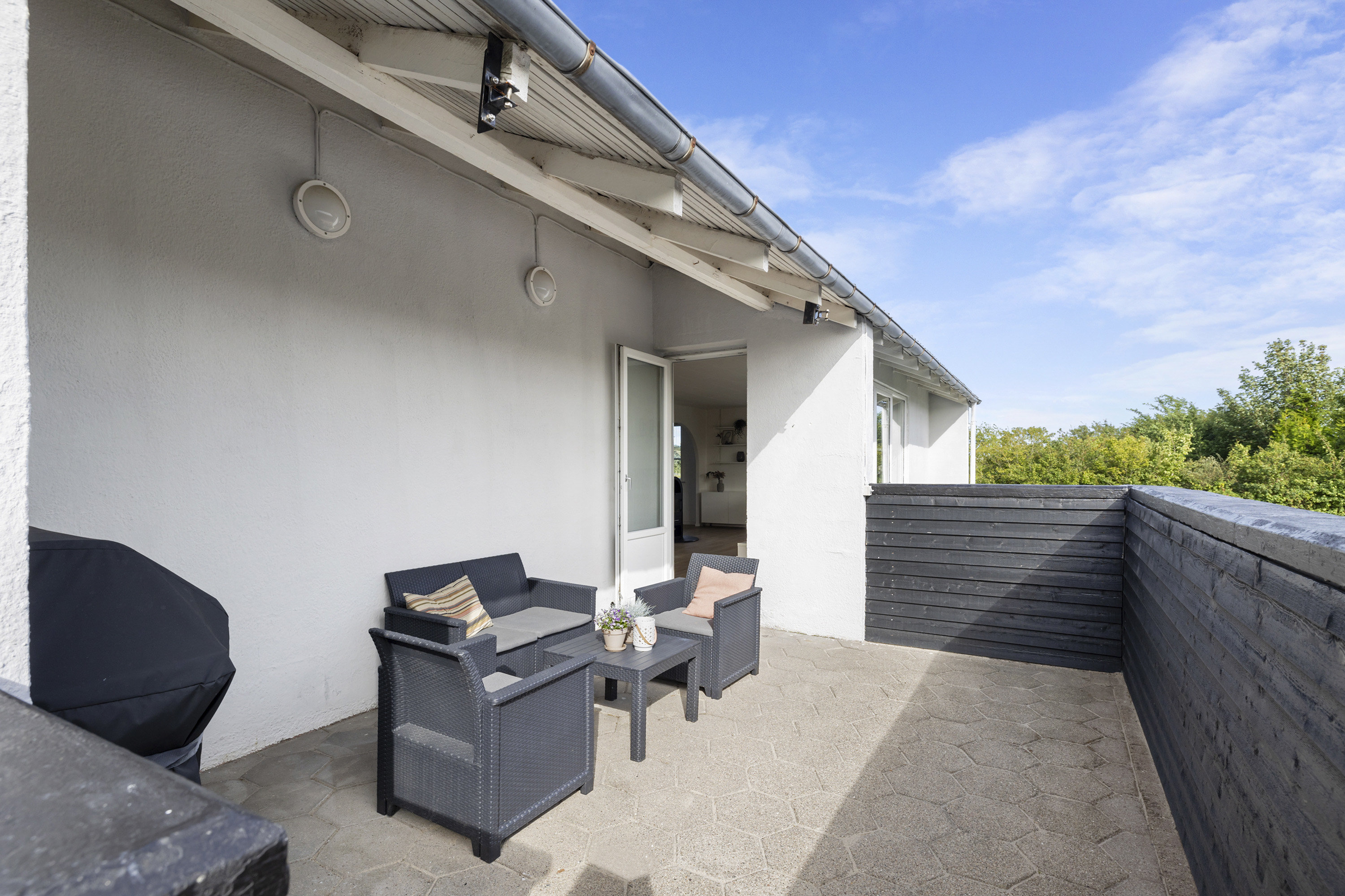 Fremhævet terrasse billede i fuldskærmstilstand. Billede af Fynsvej 20, 9900 Frederikshavn