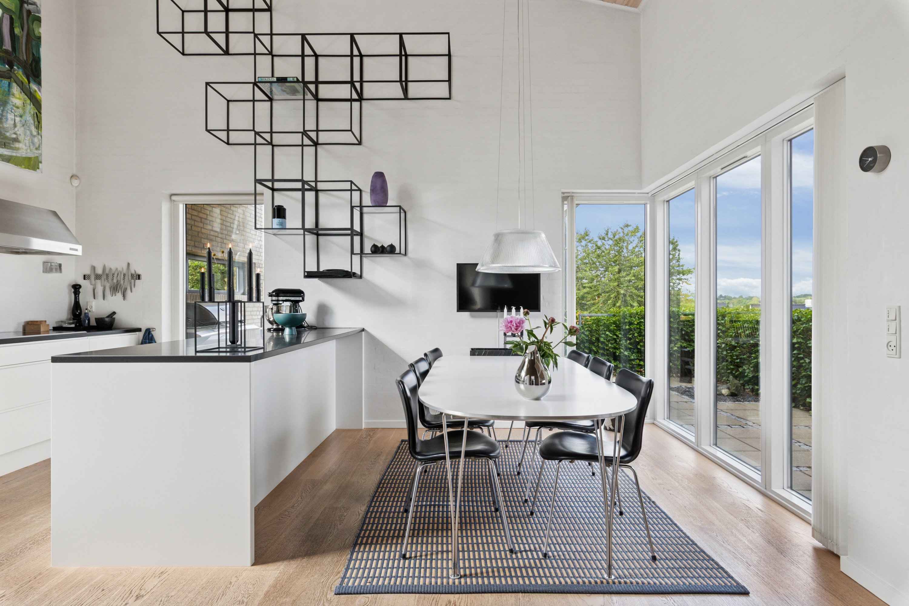 Fremhævet alrum billede i fuldskærmstilstand. Billede af Moesbakken 60, 8410 Rønde