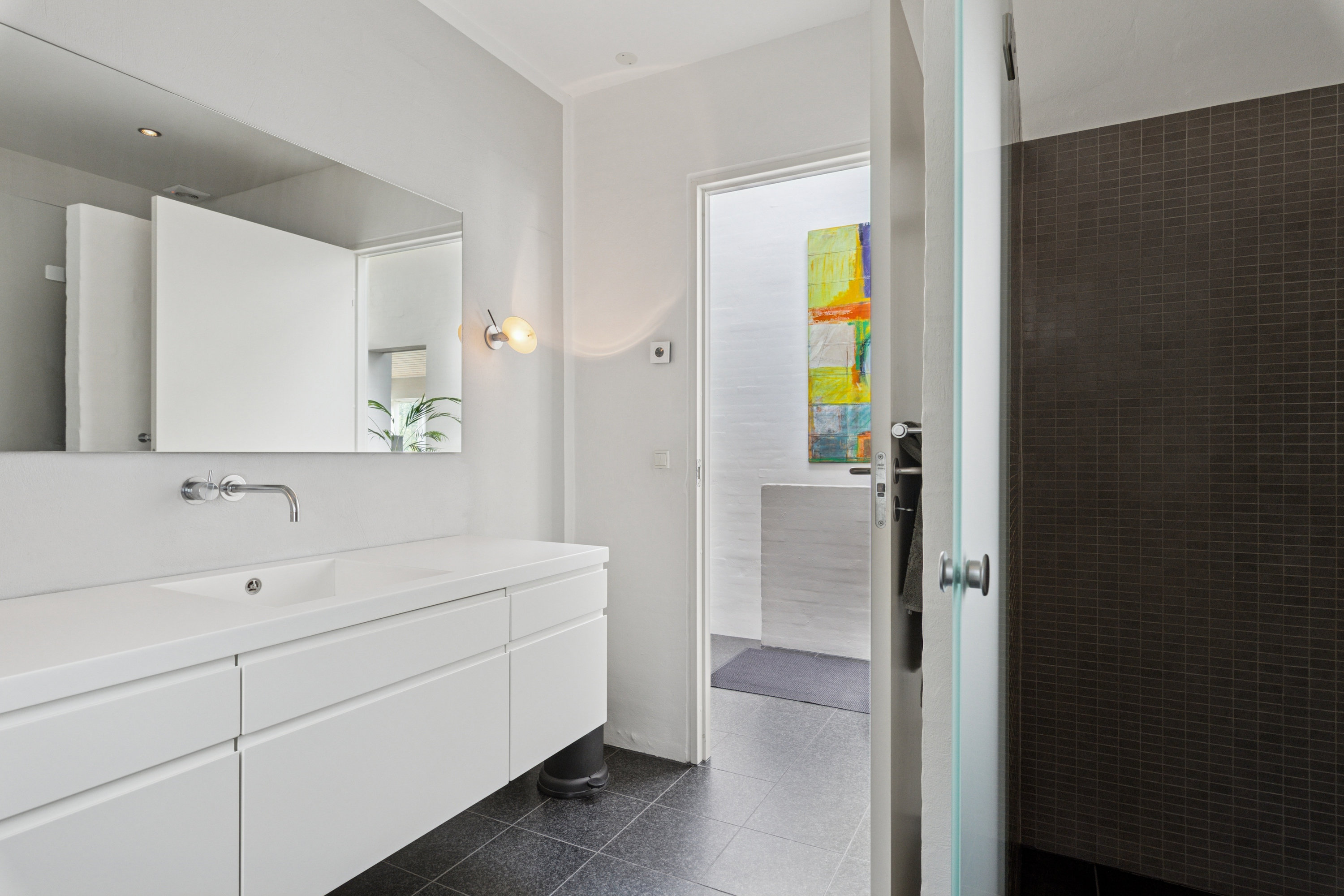 Fremhævet badeværelse billede i fuldskærmstilstand. Billede af Moesbakken 60, 8410 Rønde