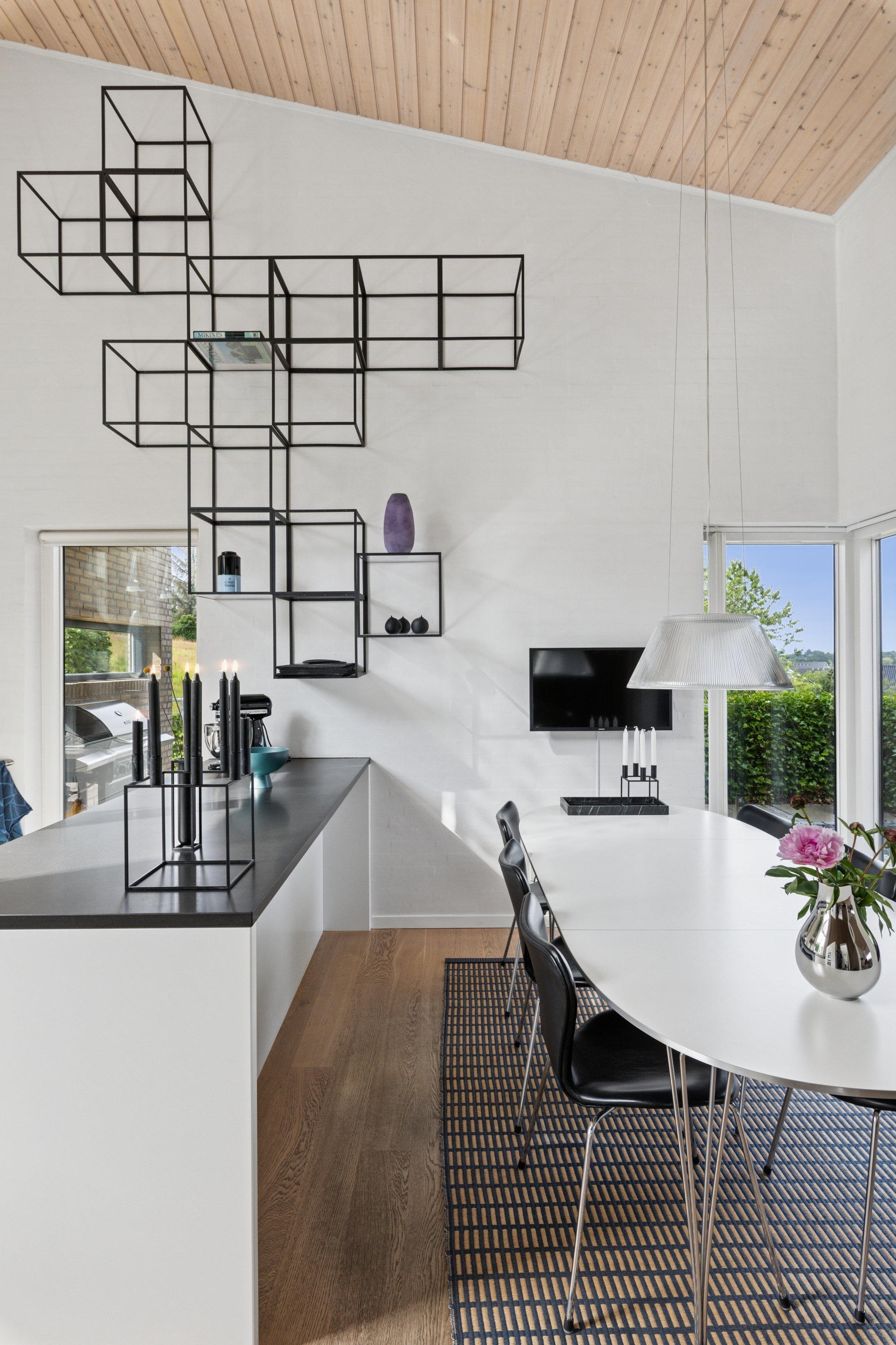 Fremhævet alrum billede i fuldskærmstilstand. Billede af Moesbakken 60, 8410 Rønde