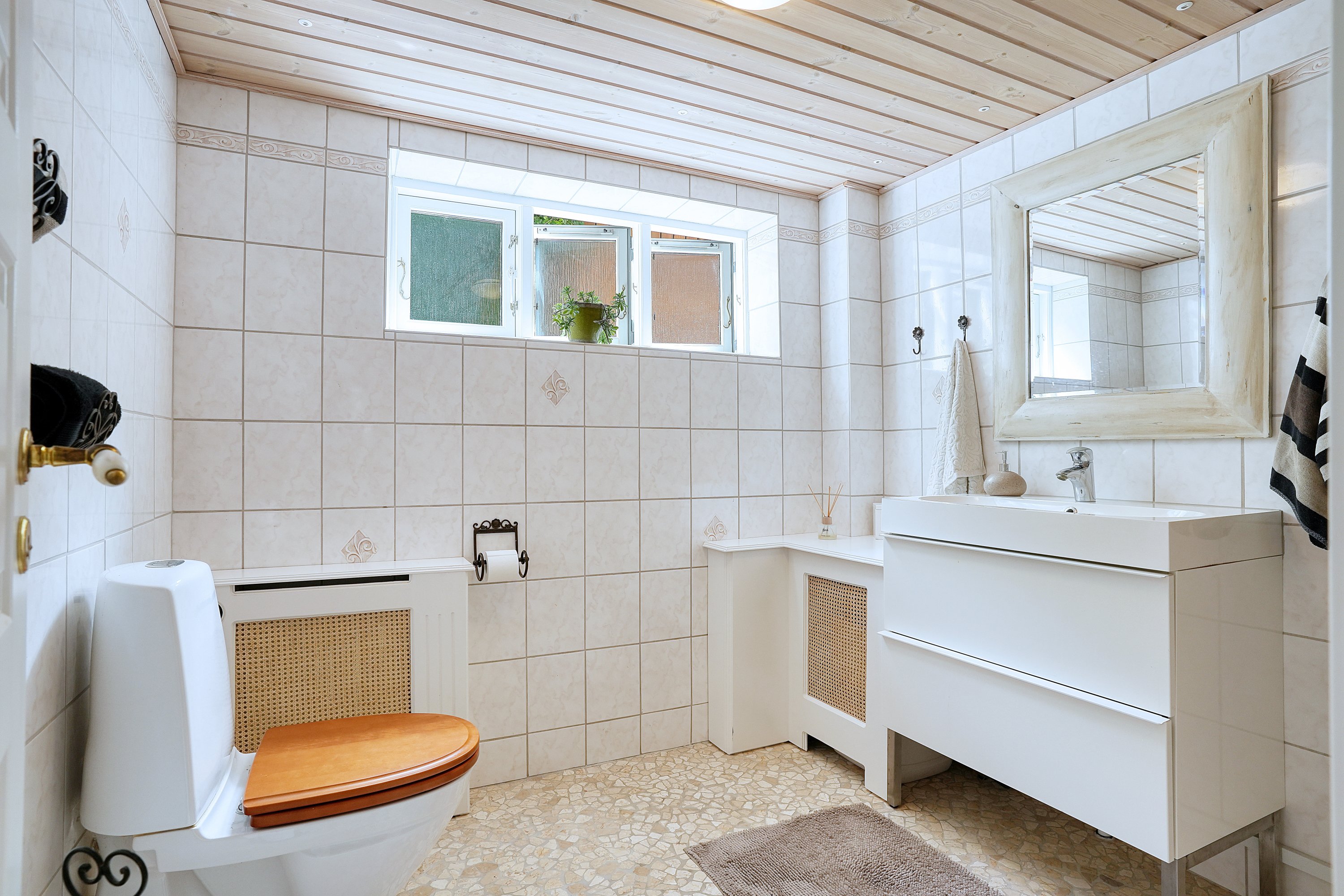 Fremhævet badeværelse billede i fuldskærmstilstand. Billede af Herthavej 16, 4300 Holbæk