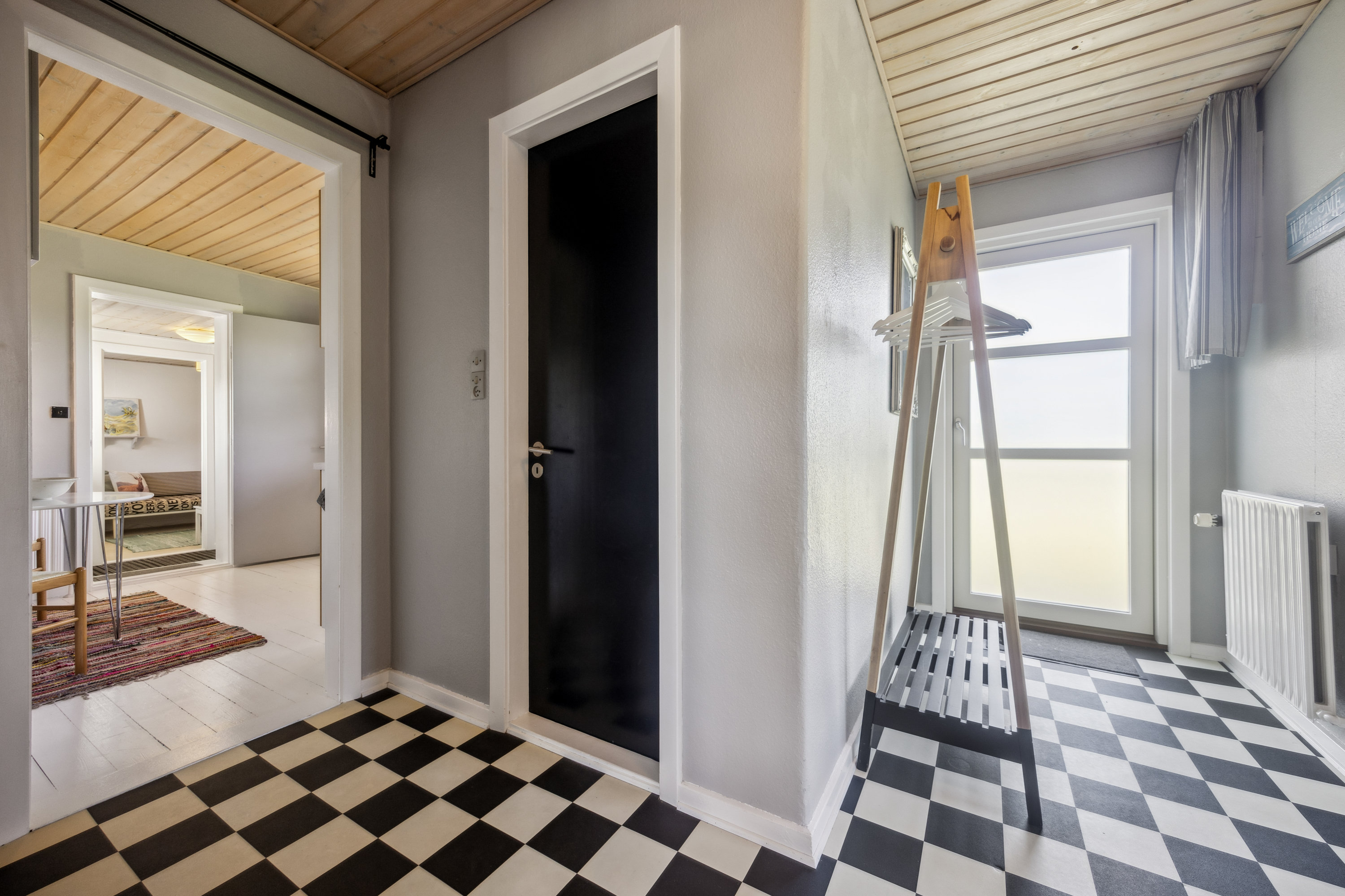 Fremhævet gang billede i fuldskærmstilstand. Billede af Ane Vifferts Vej 15, 9370 Hals