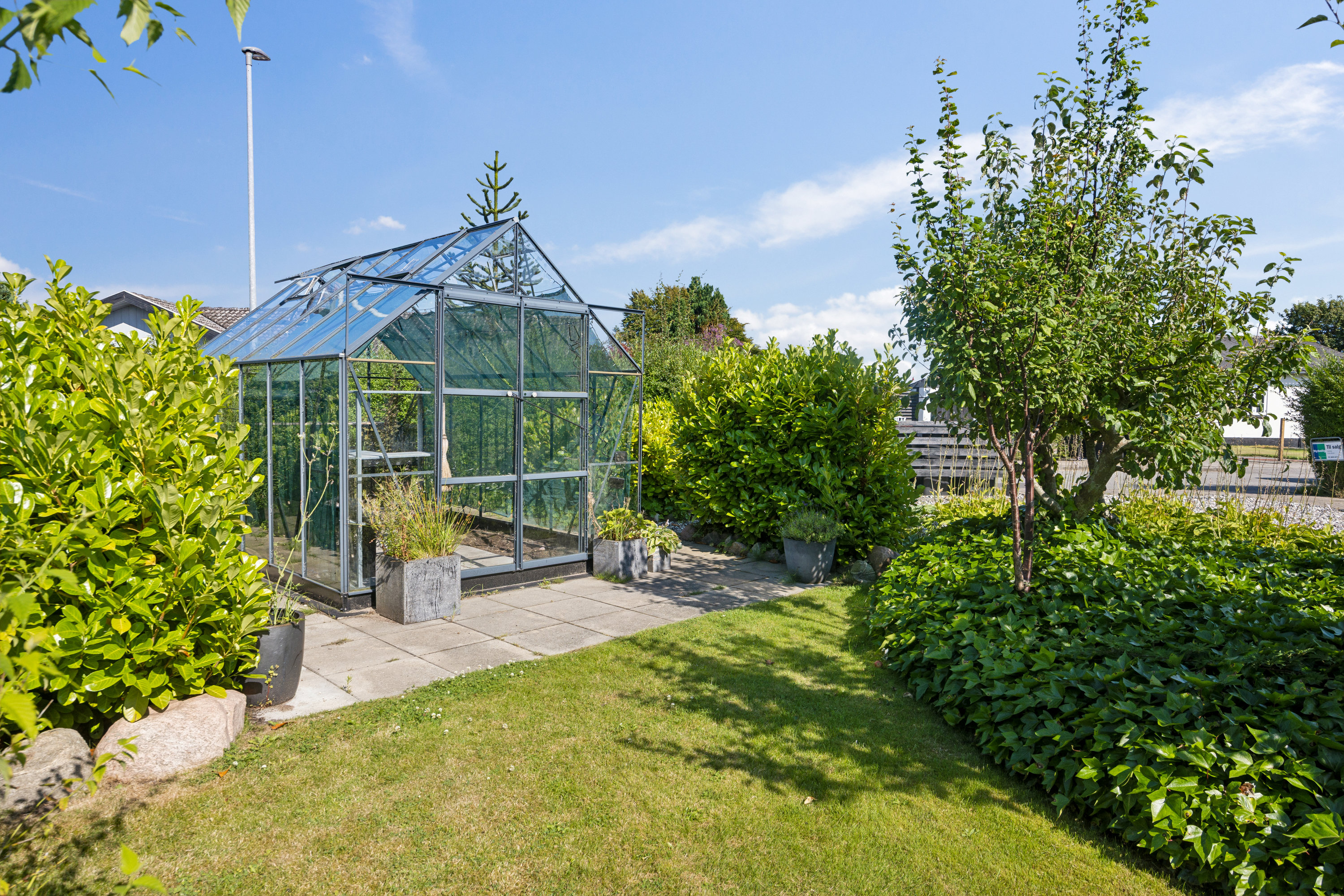 Fremhævet have billede i fuldskærmstilstand. Billede af Ane Vifferts Vej 15, 9370 Hals