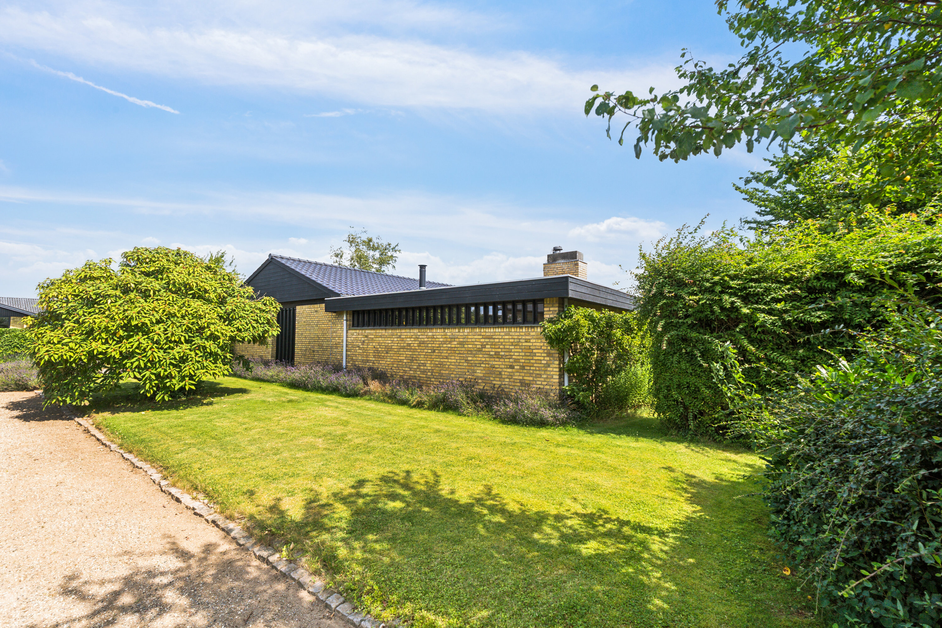 Fremhævet set fra vejen billede i fuldskærmstilstand. Billede af Grønlundsvej 6, 4760 Vordingborg