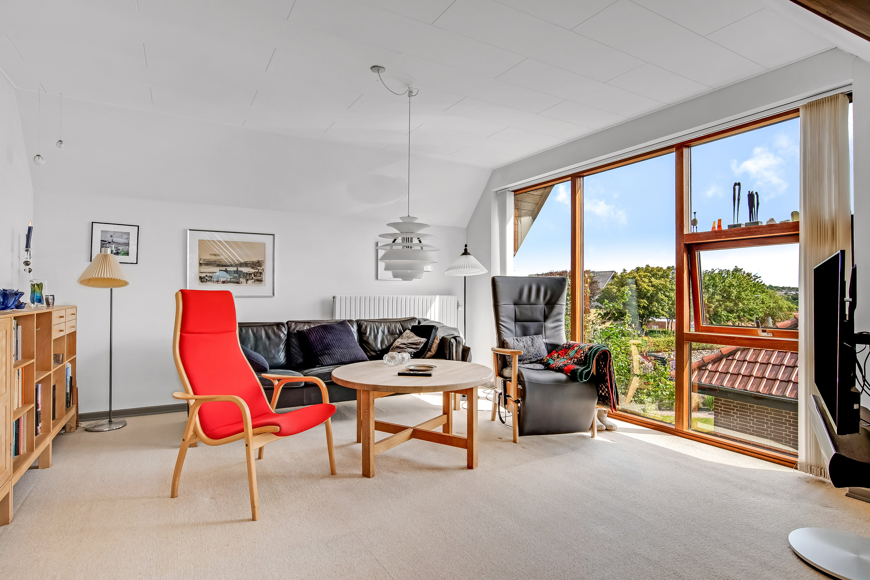 Fremhævet stue billede i fuldskærmstilstand. Billede af Nis Petersens Vej 22, 7620 Lemvig