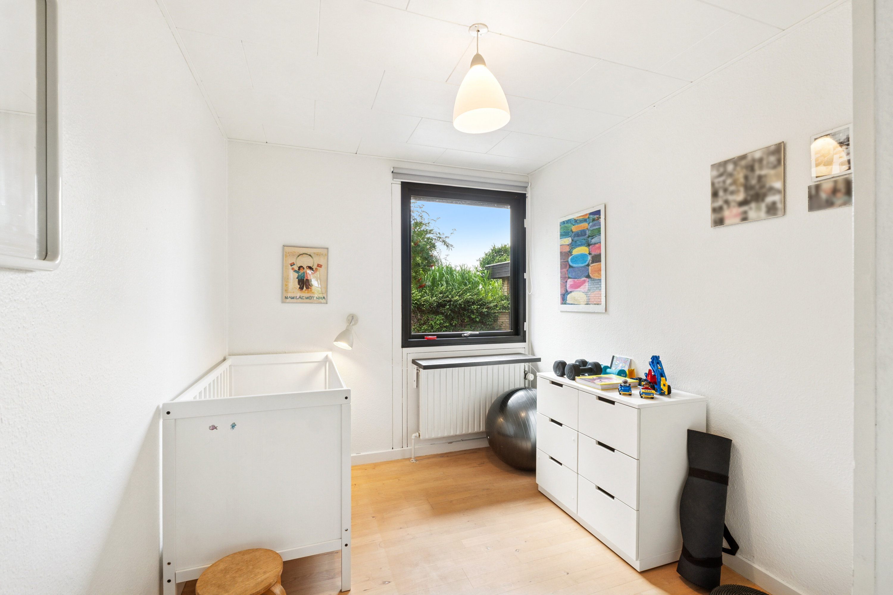 Fremhævet børneværelse billede i fuldskærmstilstand. Billede af Grønlundsvej 6, 4760 Vordingborg