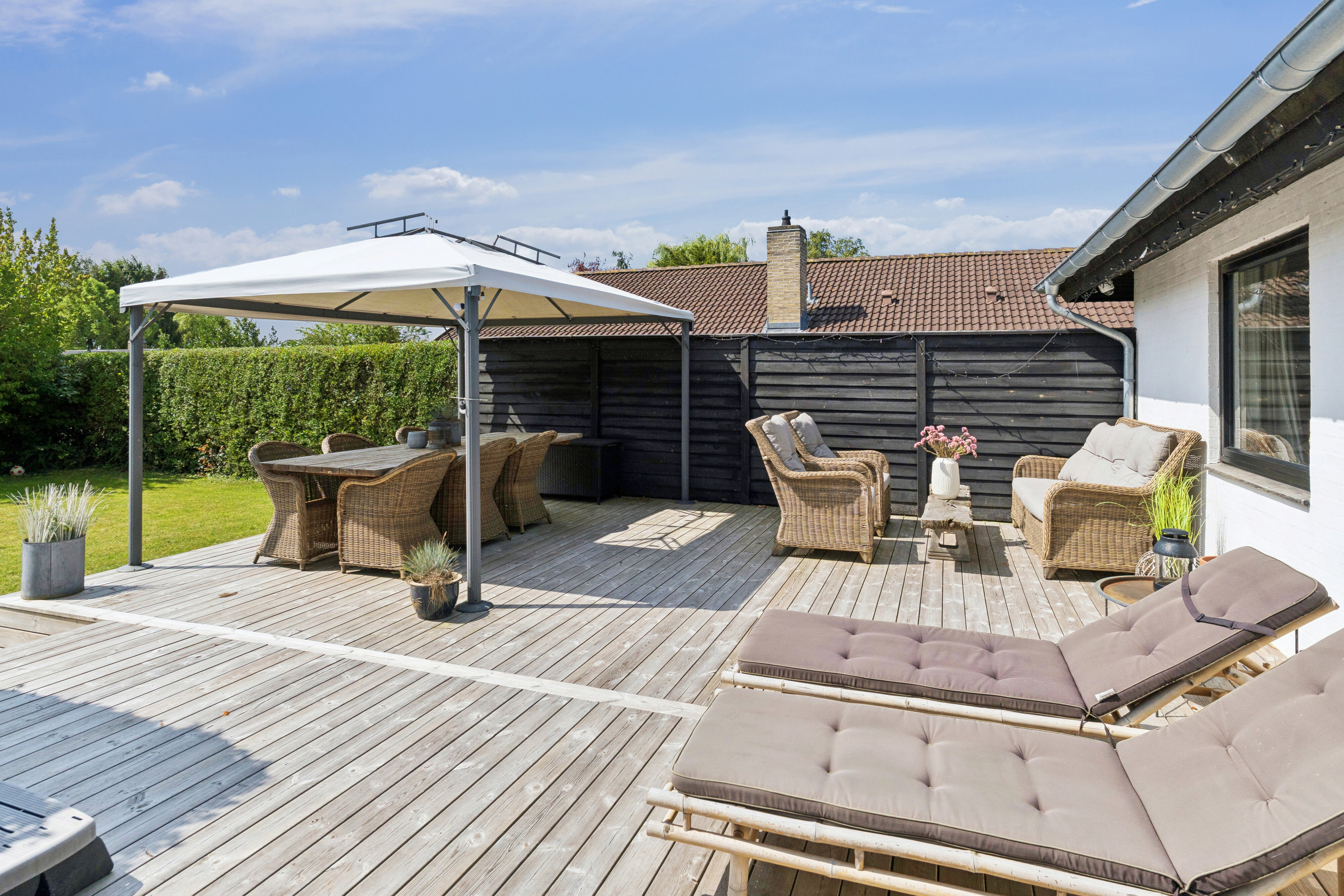 Fremhævet set fra vejen billede i fuldskærmstilstand. Billede af Kajakvej 23, 4040 Jyllinge