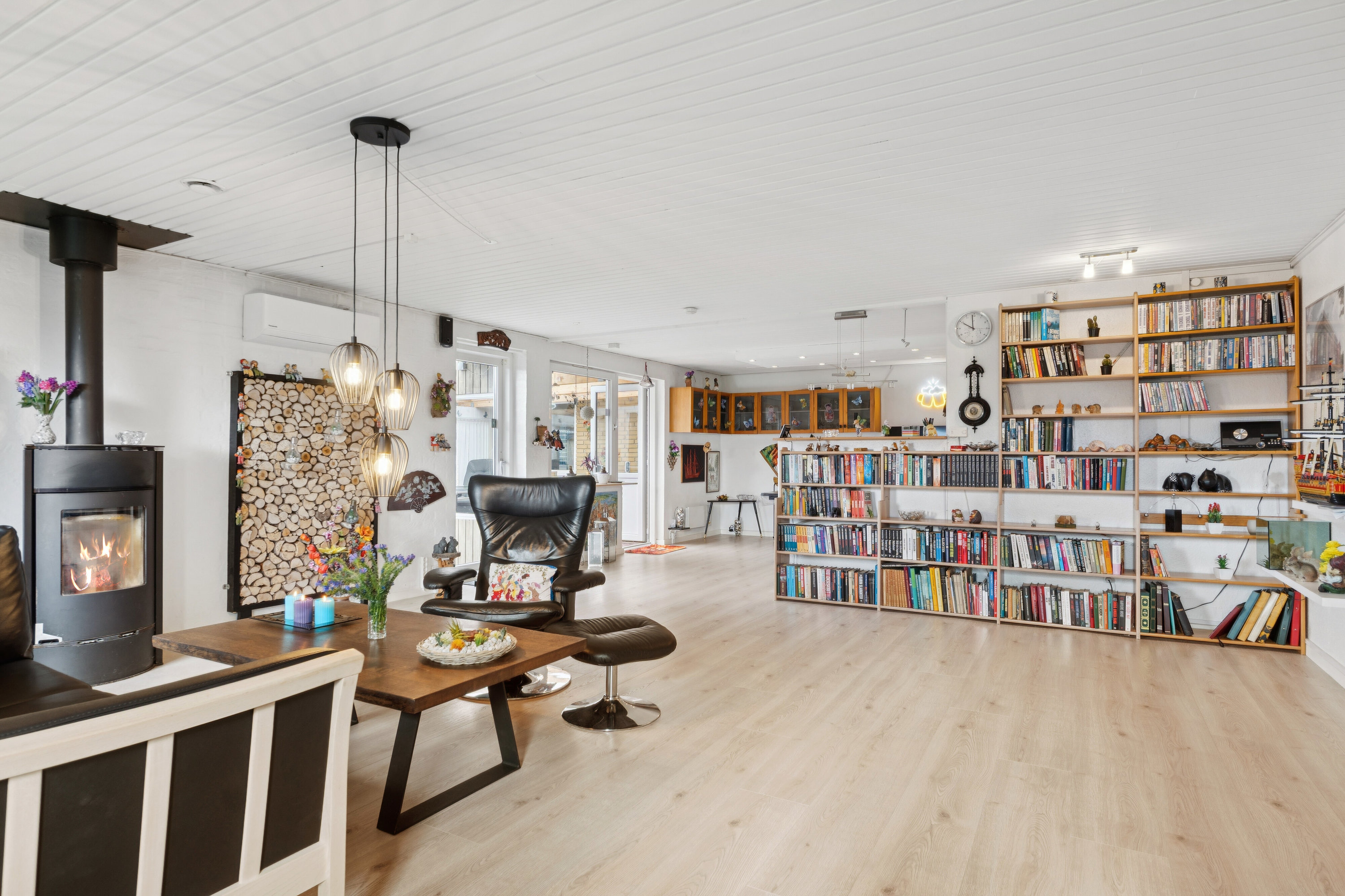 Fremhævet stue billede i fuldskærmstilstand. Billede af Poul Gerness Vej 2, 7430 Ikast