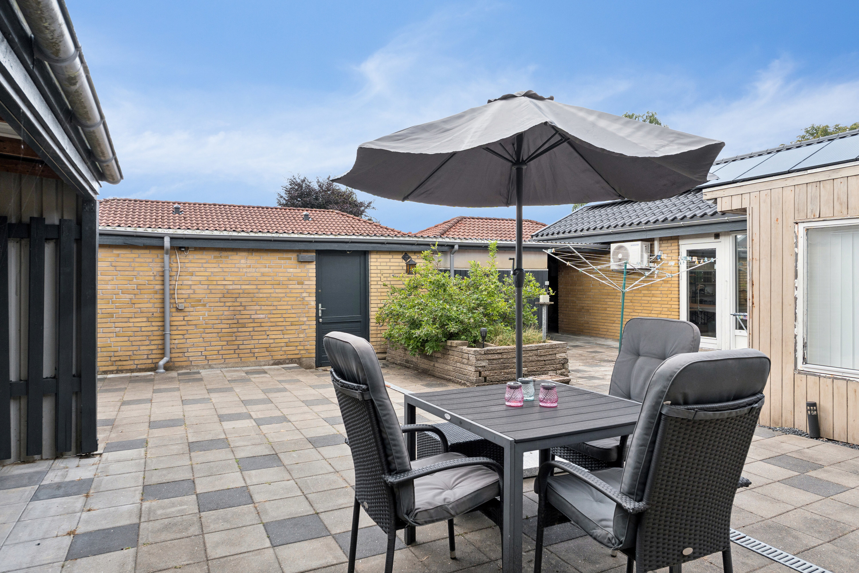 Fremhævet terrasse billede i fuldskærmstilstand. Billede af Poul Gerness Vej 2, 7430 Ikast