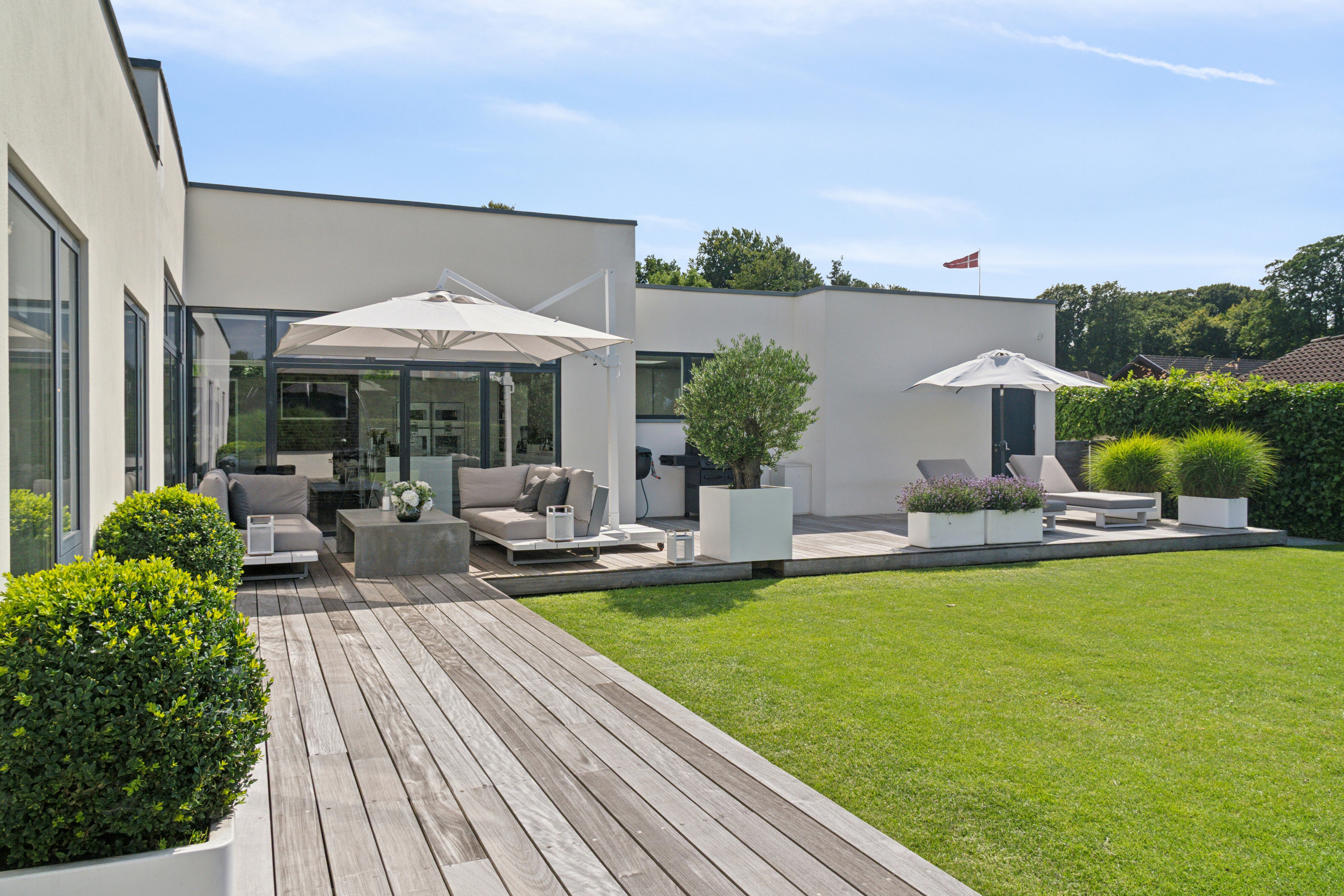 Miniaturebillede 1: set fra haven. Billede af Herthalund 11, 4200 Slagelse