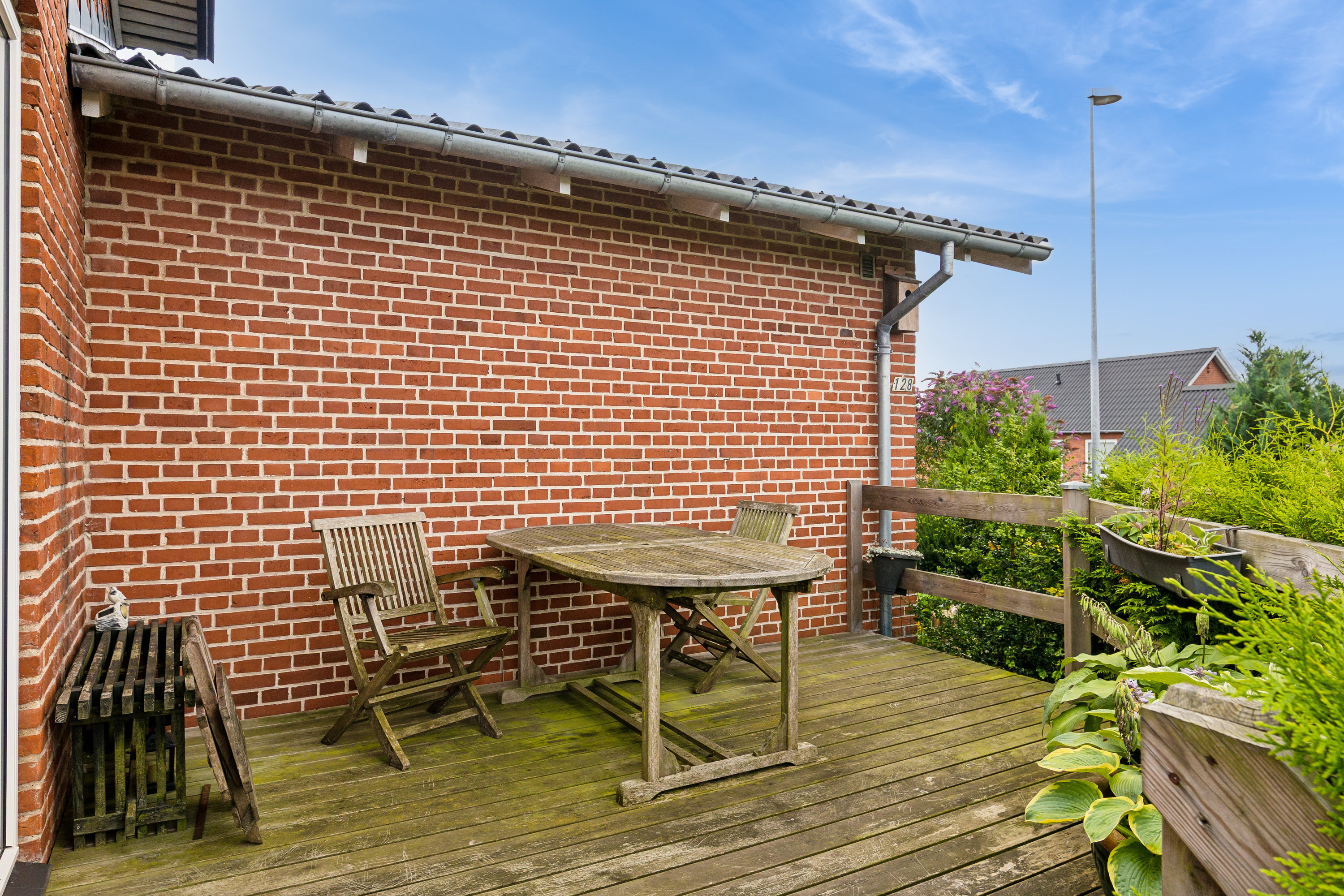 Fremhævet terrasse billede i fuldskærmstilstand. Billede af Nyvangsvej 128, 8920 Randers NV