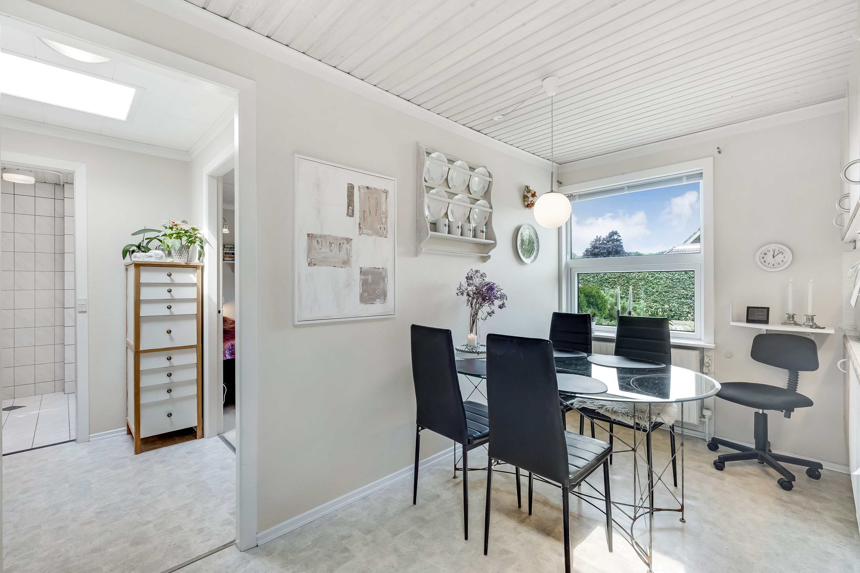 Fremhævet stue billede i fuldskærmstilstand. Billede af Pilevej 19, 6880 Tarm