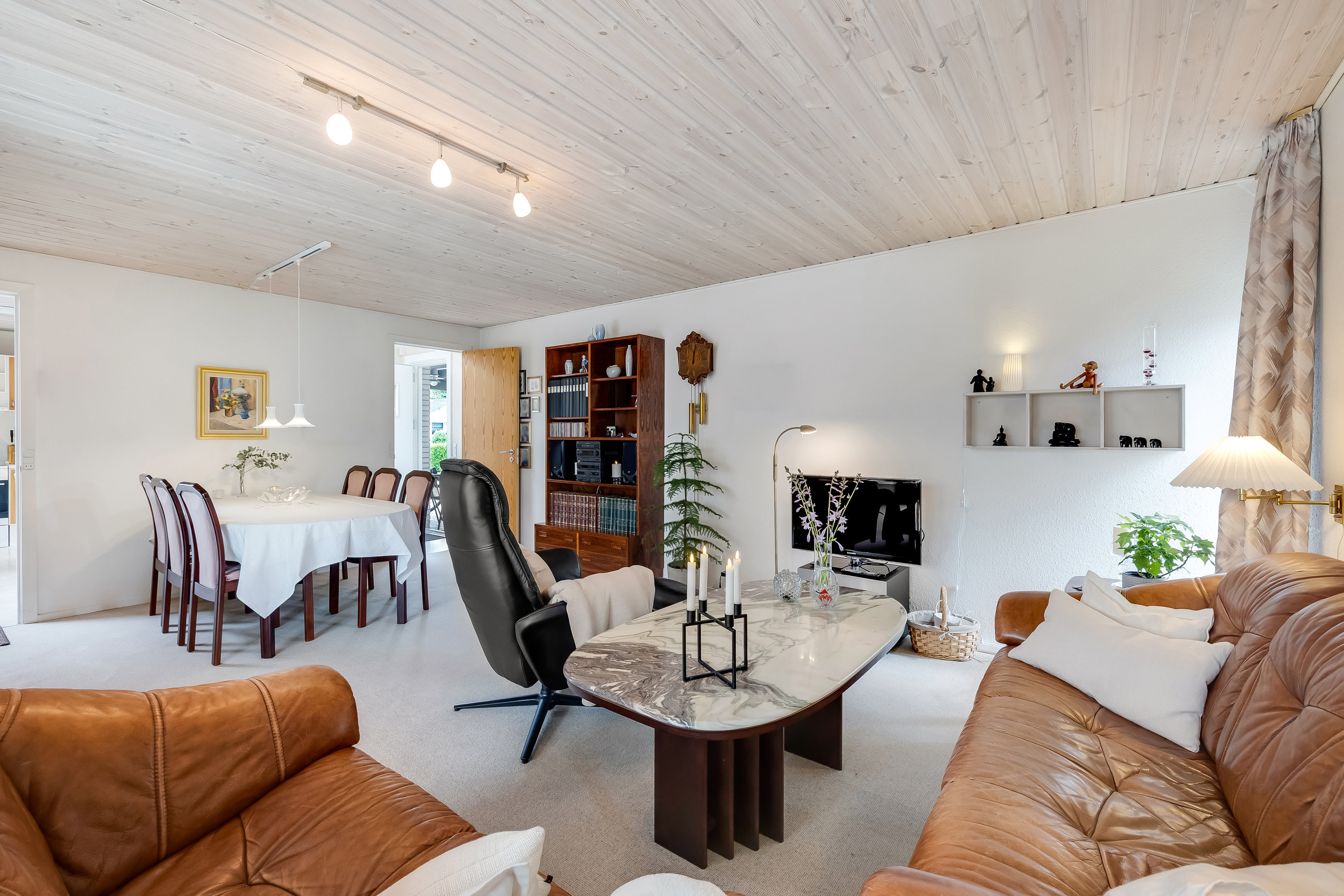 Fremhævet stue billede i fuldskærmstilstand. Billede af Pilevej 19, 6880 Tarm