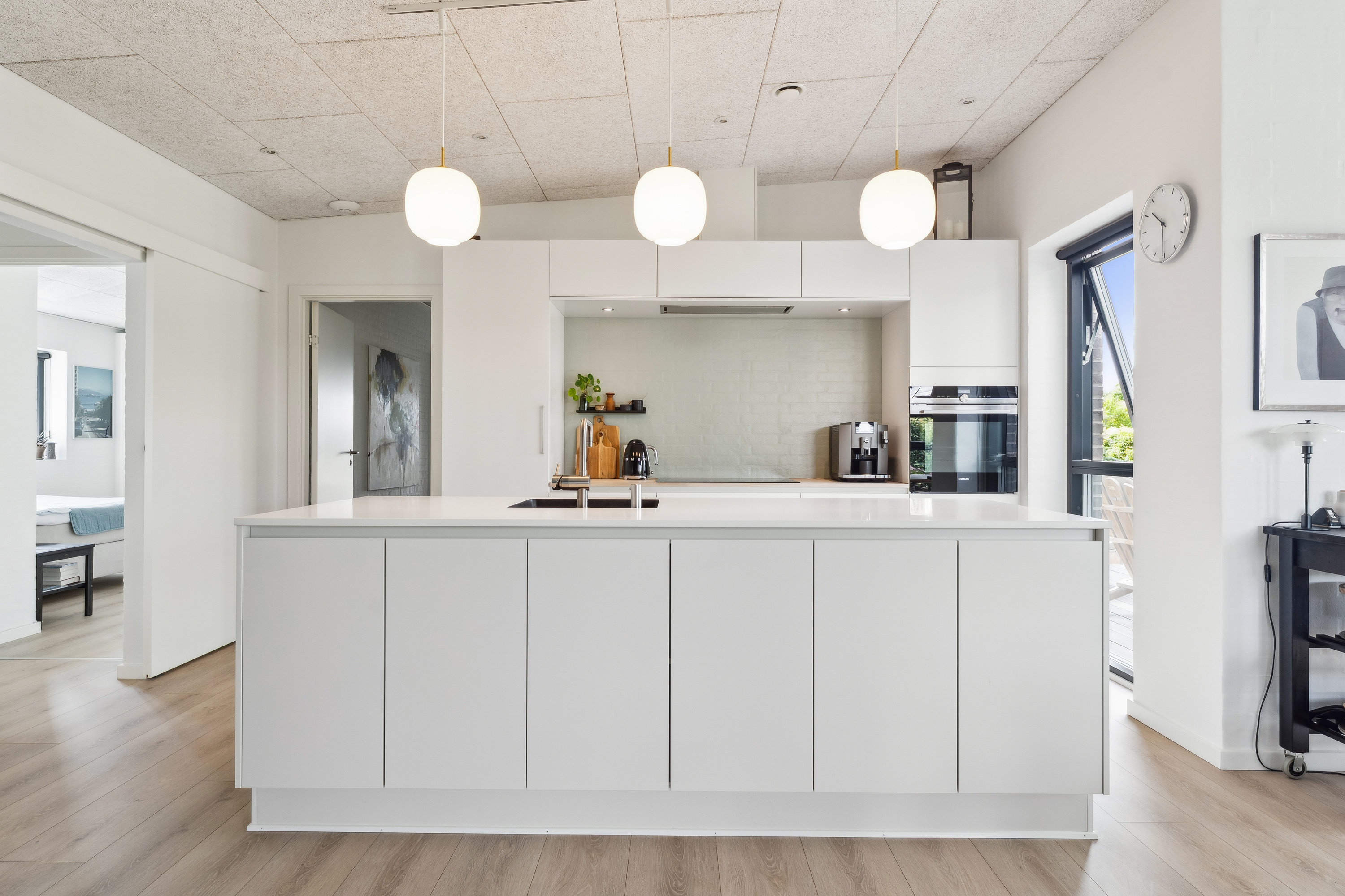 Fremhævet køkken billede i fuldskærmstilstand. Billede af Mælkebøttevej 1, 8250 Egå