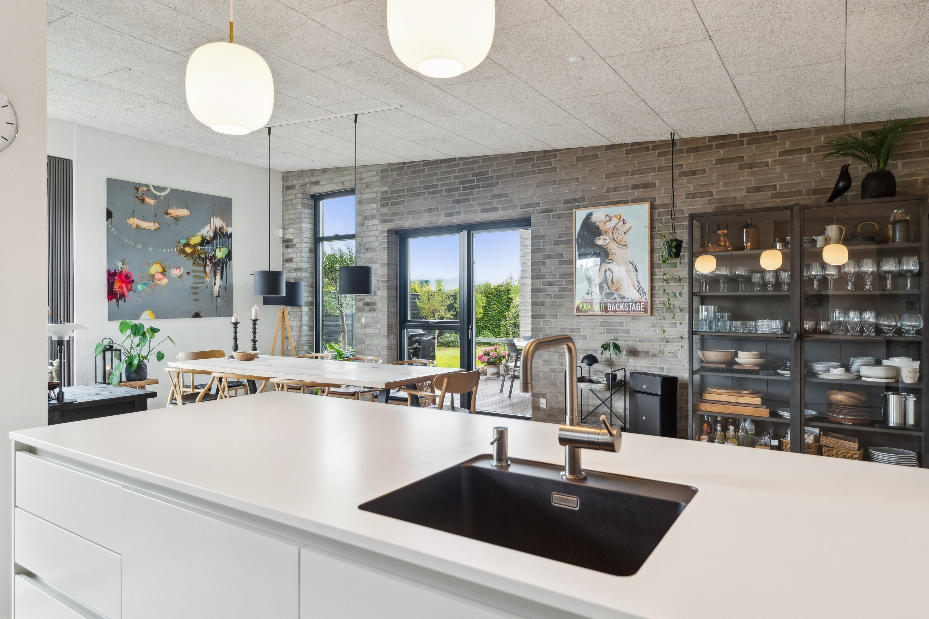 Fremhævet køkken billede i fuldskærmstilstand. Billede af Mælkebøttevej 1, 8250 Egå